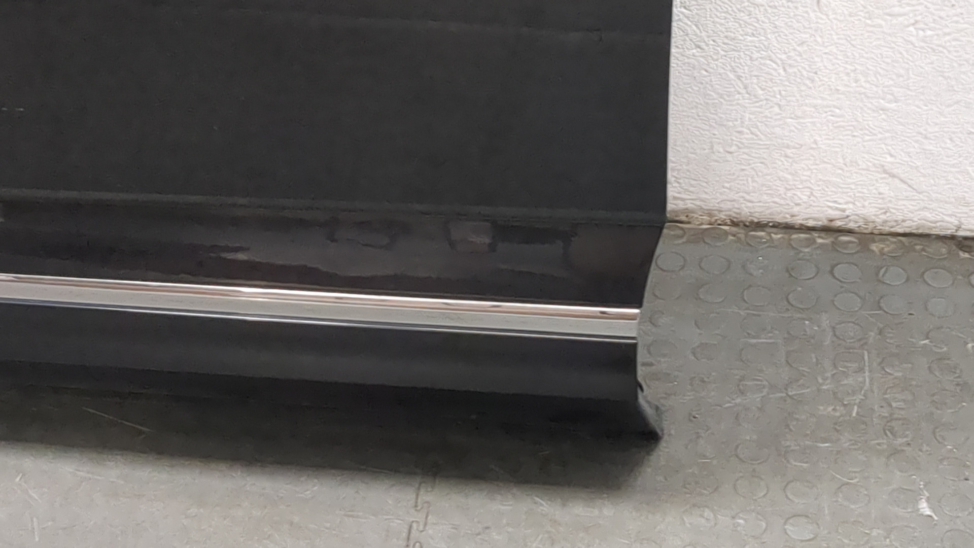 Дверь передняя левая