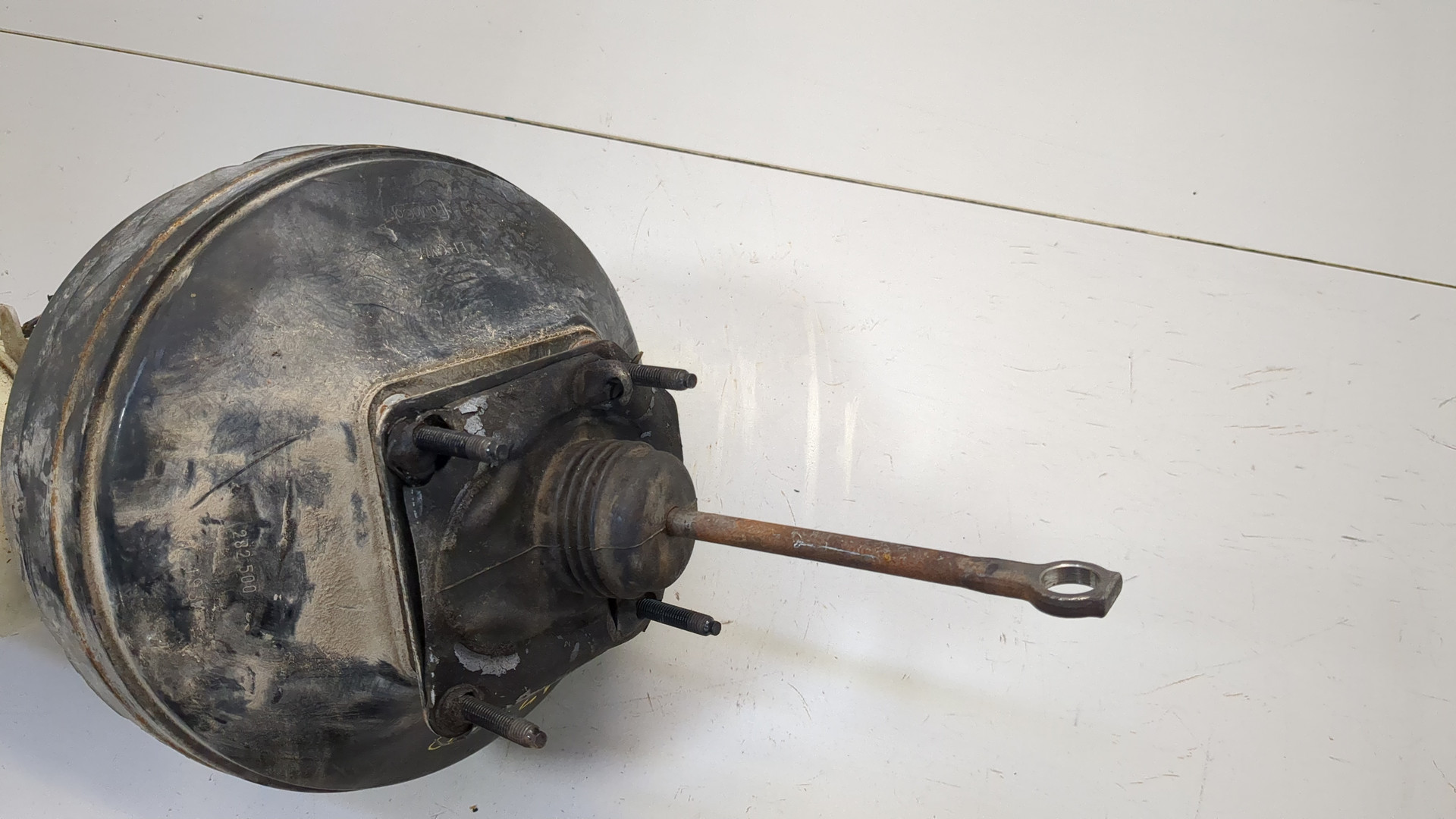 Цилиндр тормозной главный