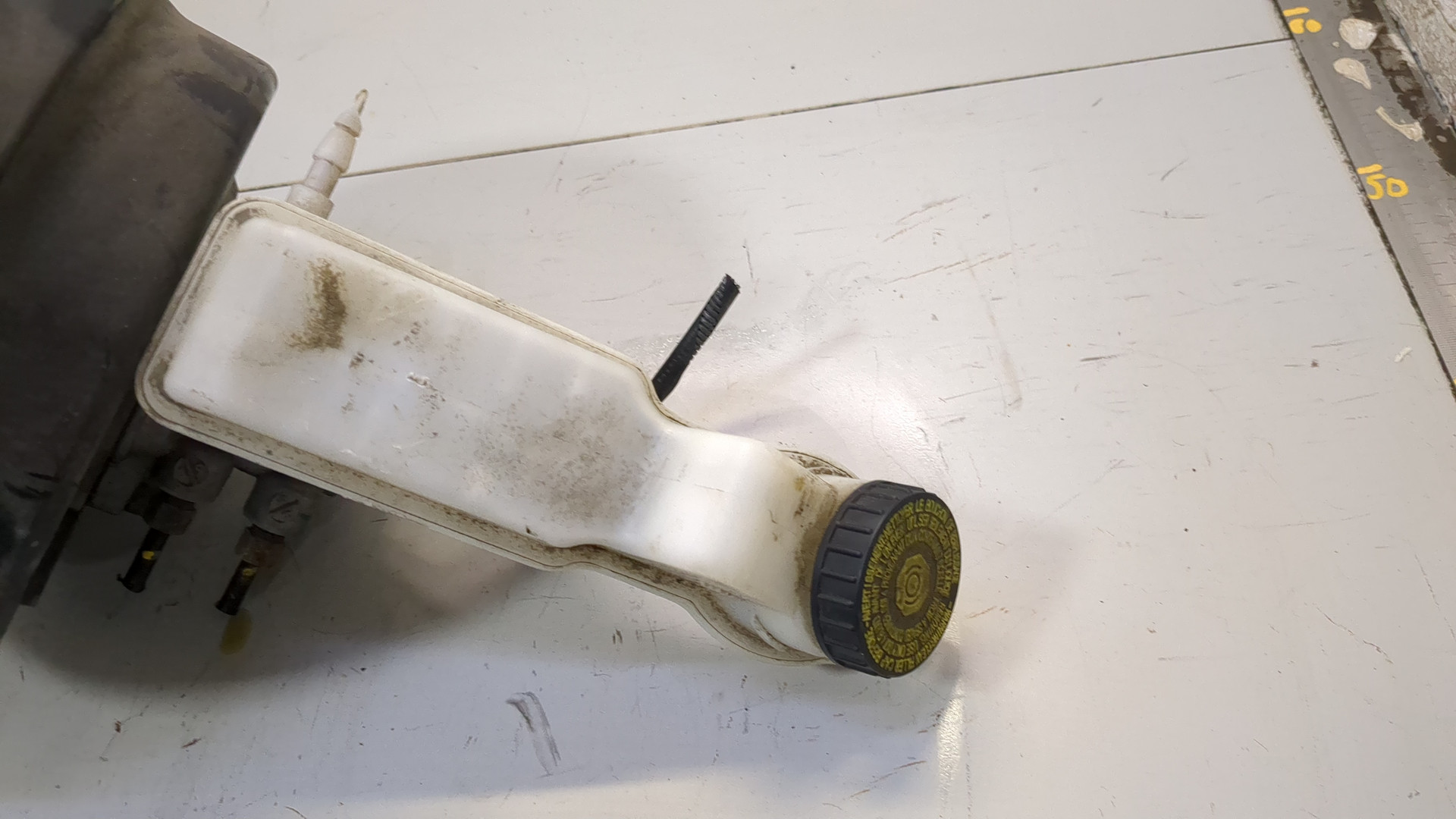 Цилиндр тормозной главный