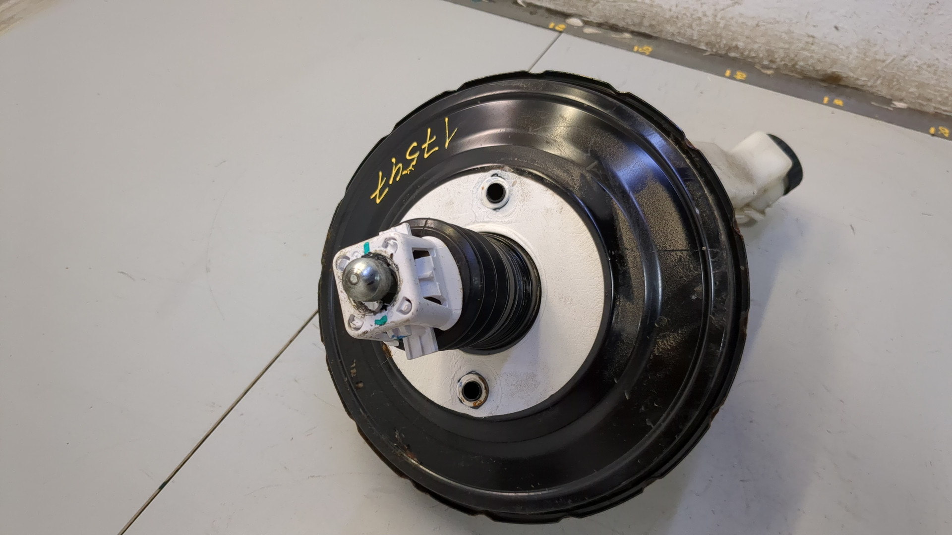 Цилиндр тормозной главный