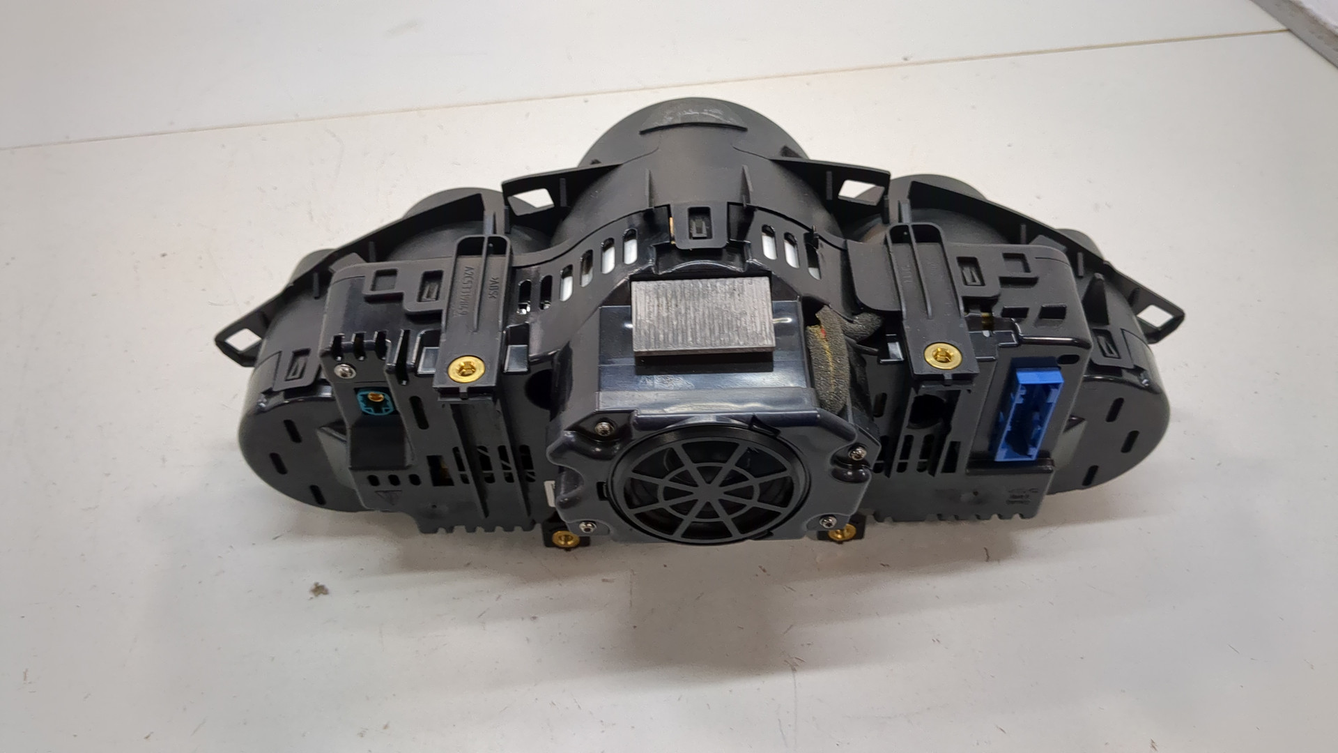 Панель приборов