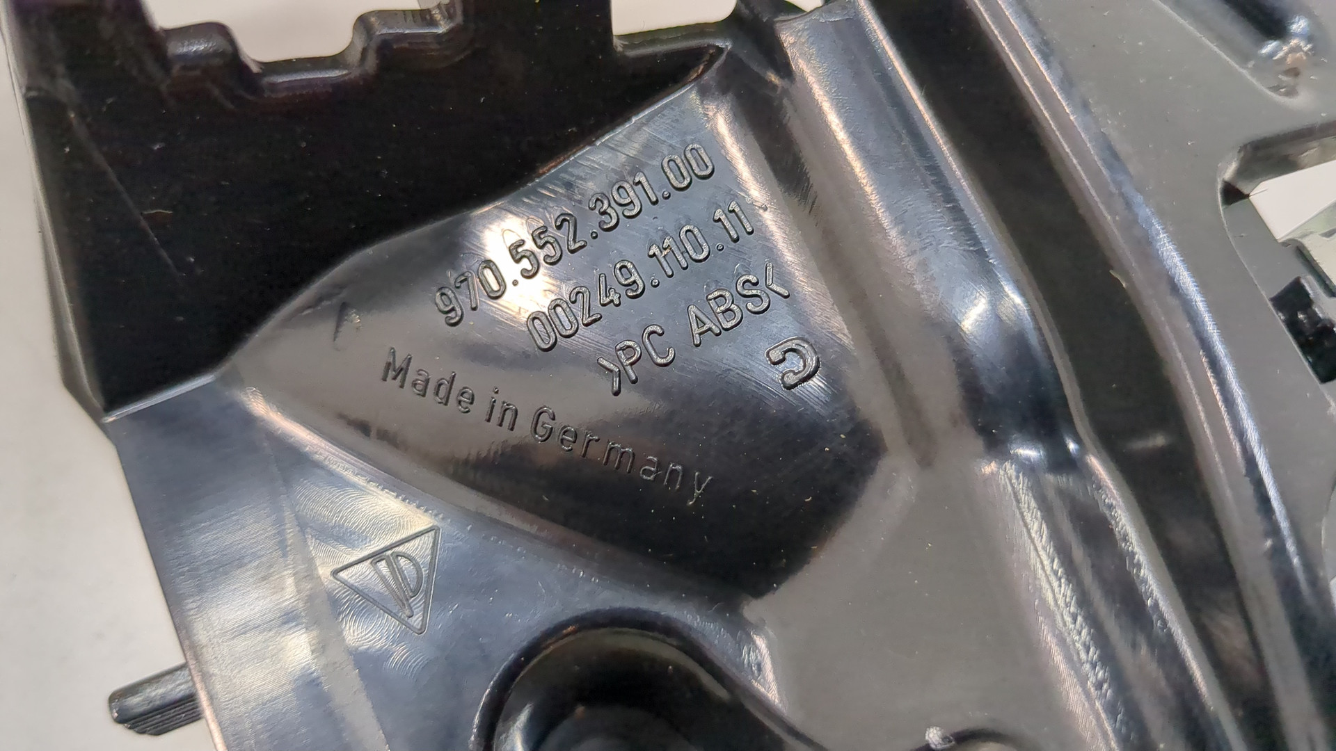 Кронштейн (сопут. товар)