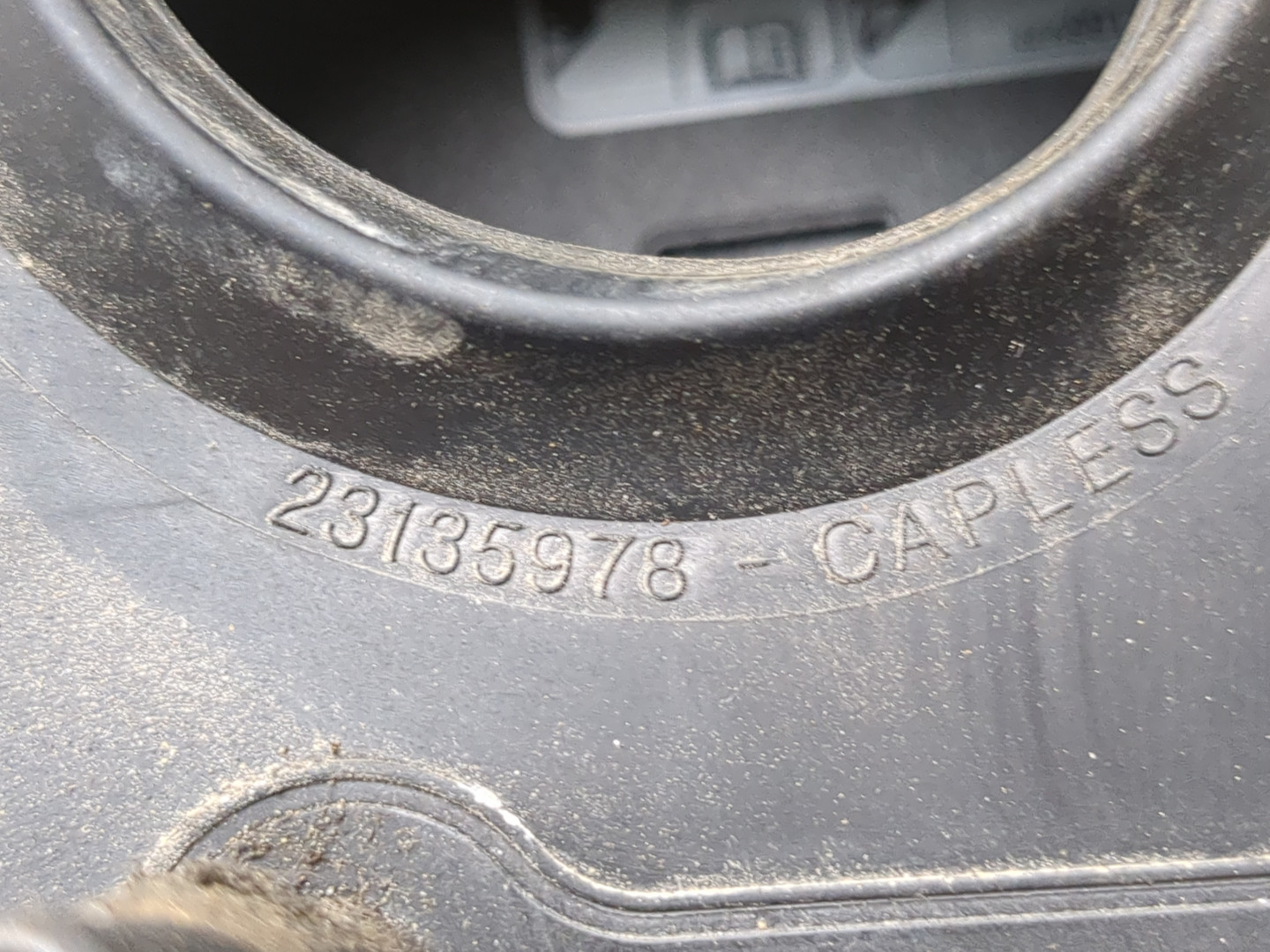 Лючок бензобака