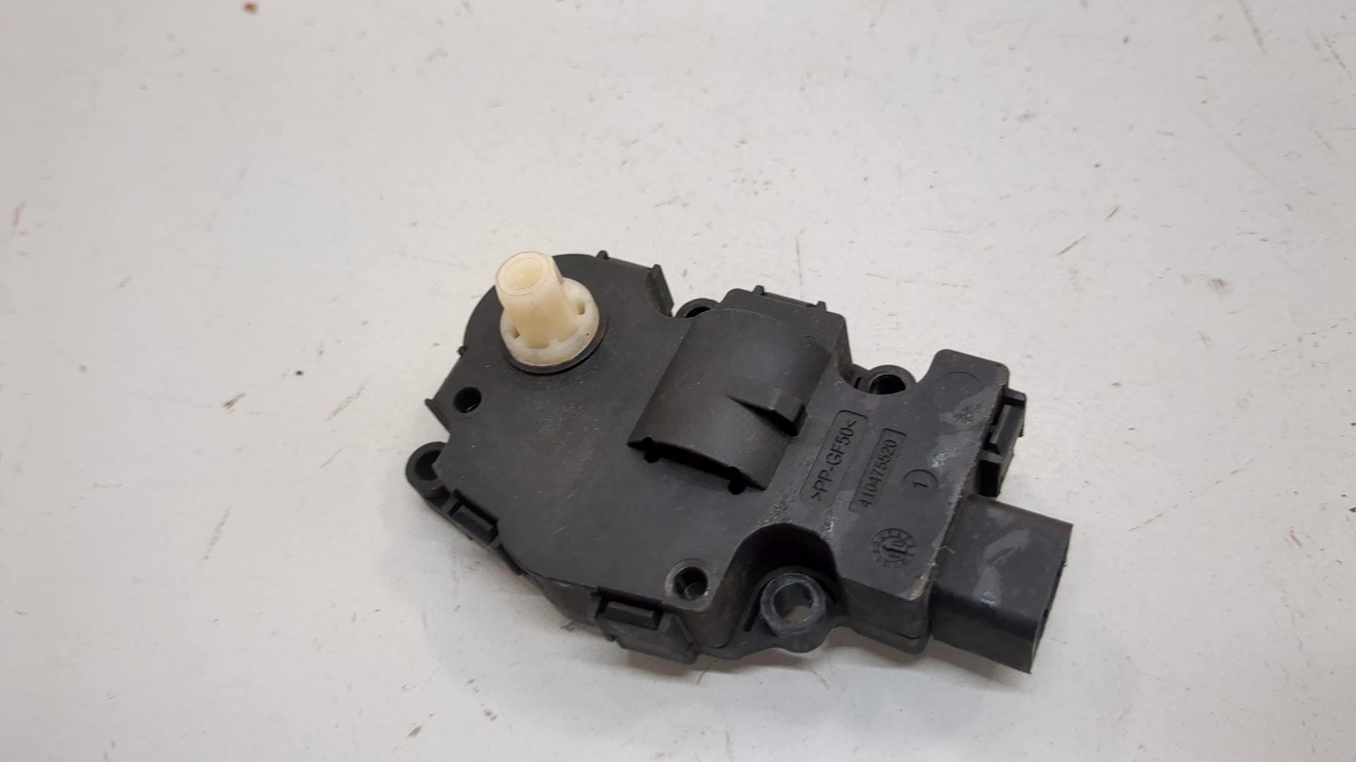 Моторчик заслонки печки