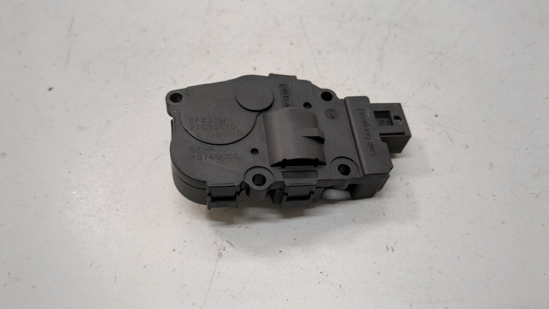 Моторчик заслонки печки