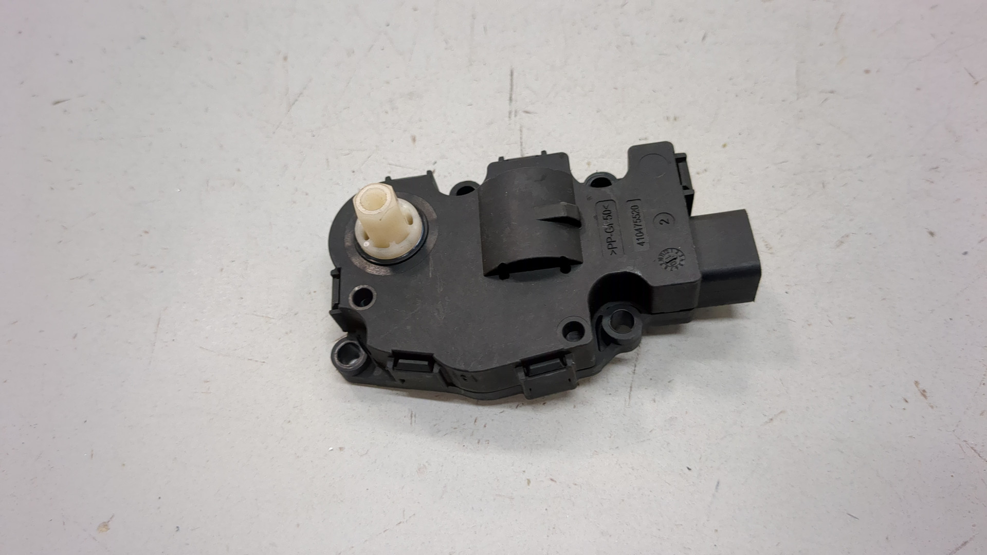 Моторчик заслонки печки