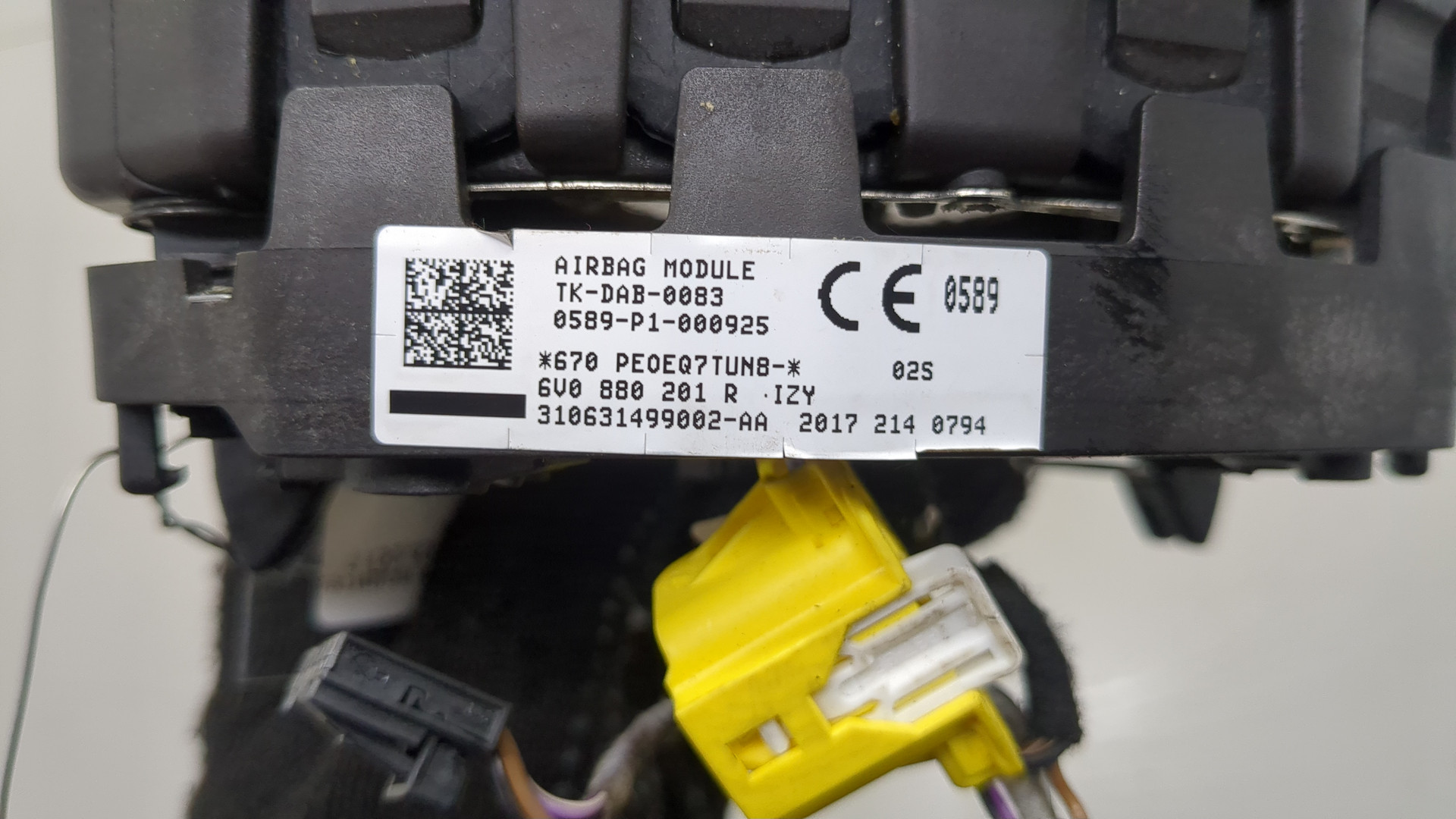 Подушка безопасности в рулевое колесо