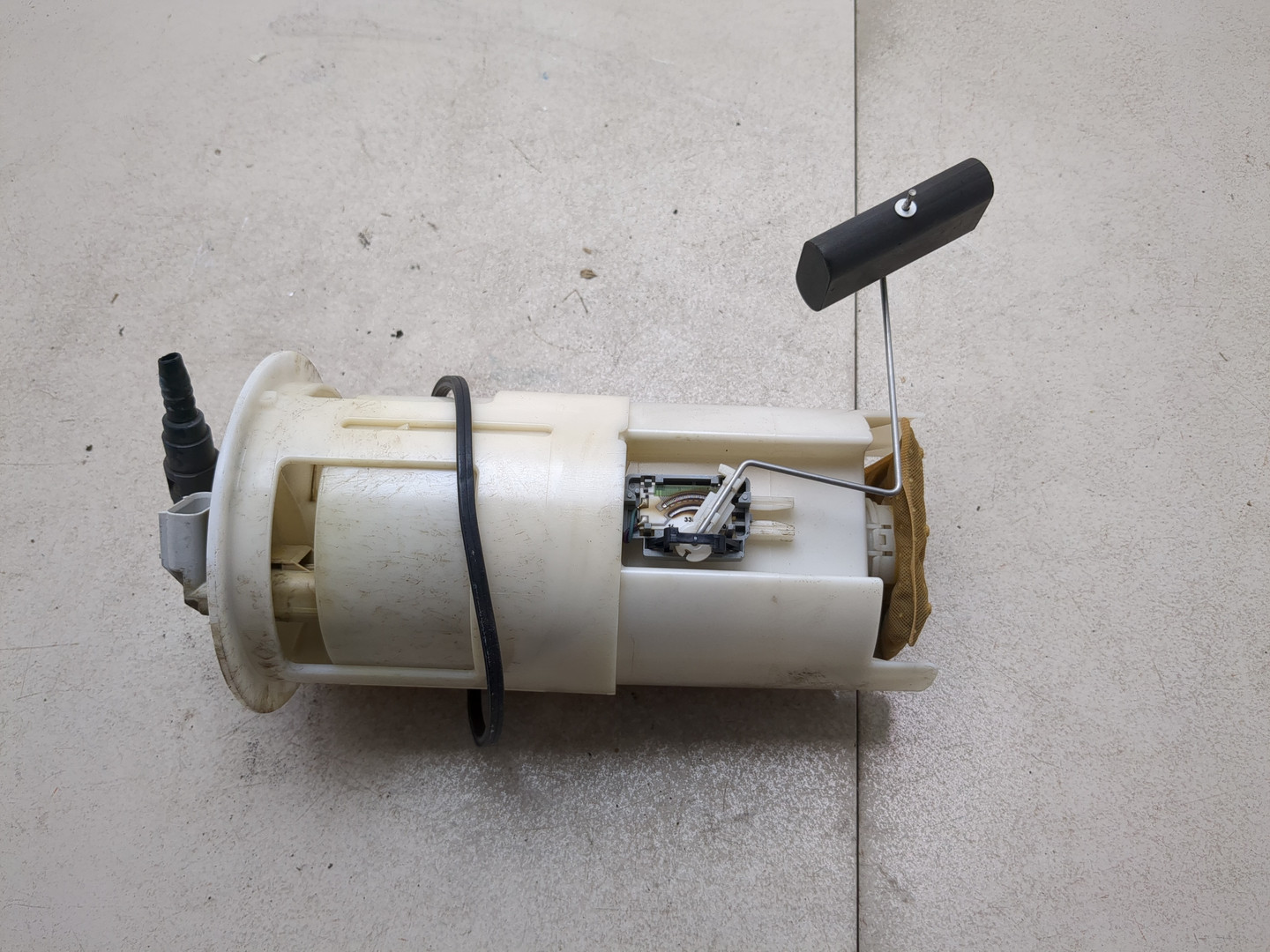 Насос топливный электрический