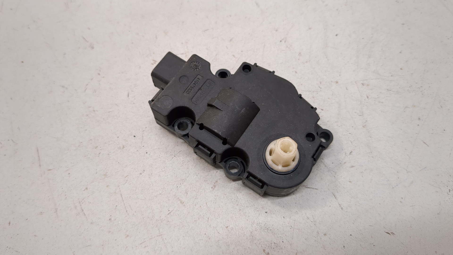 Моторчик заслонки печки