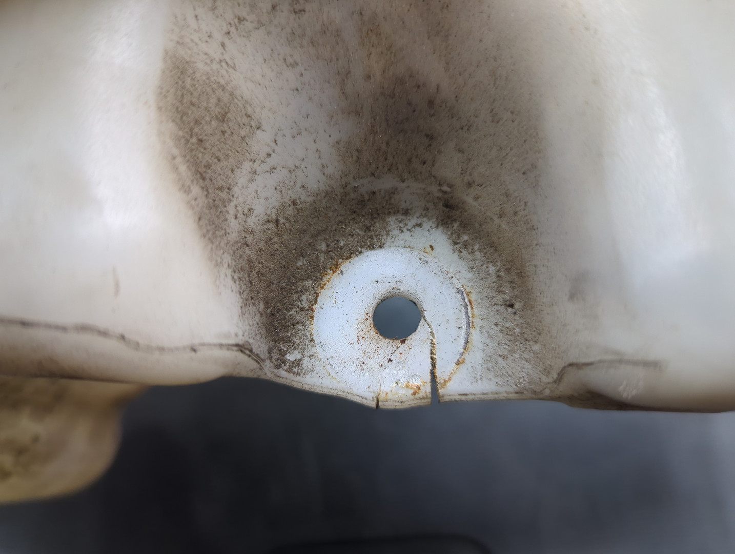 Бачок расширительный