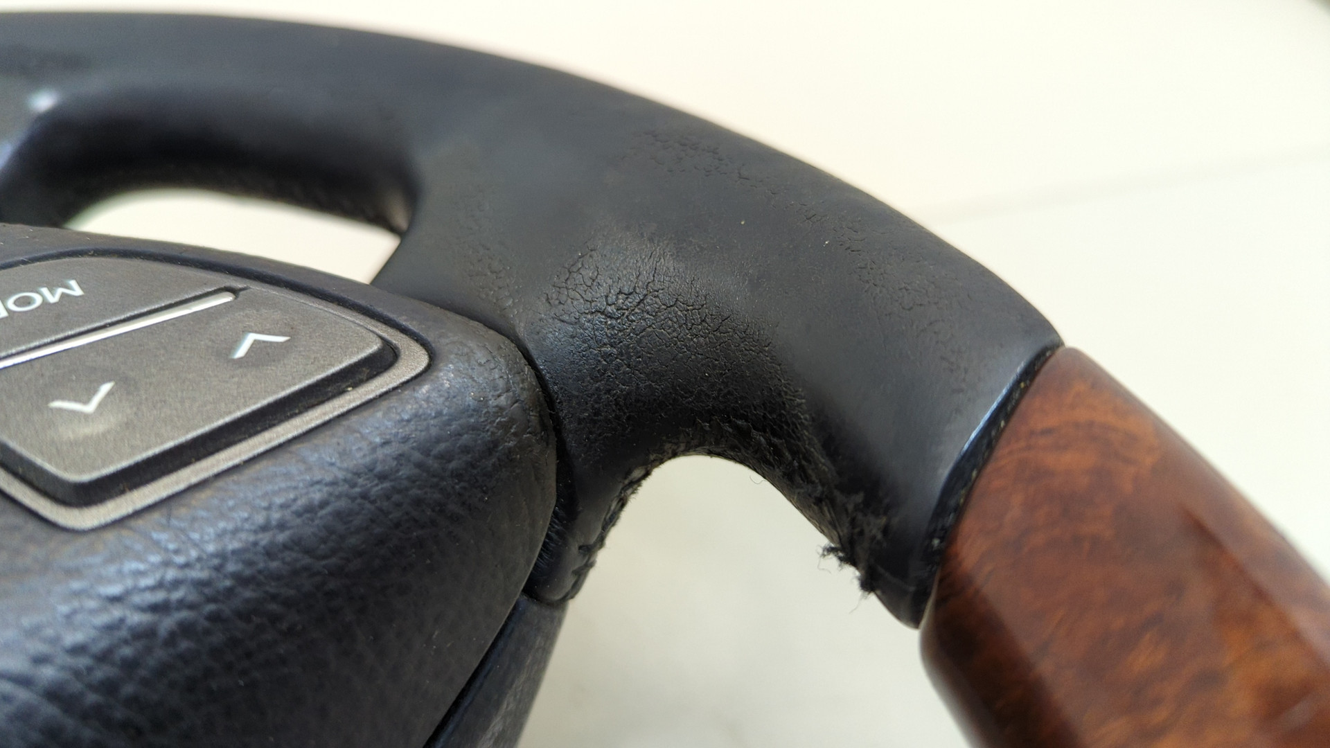 Рулевое колесо (руль)