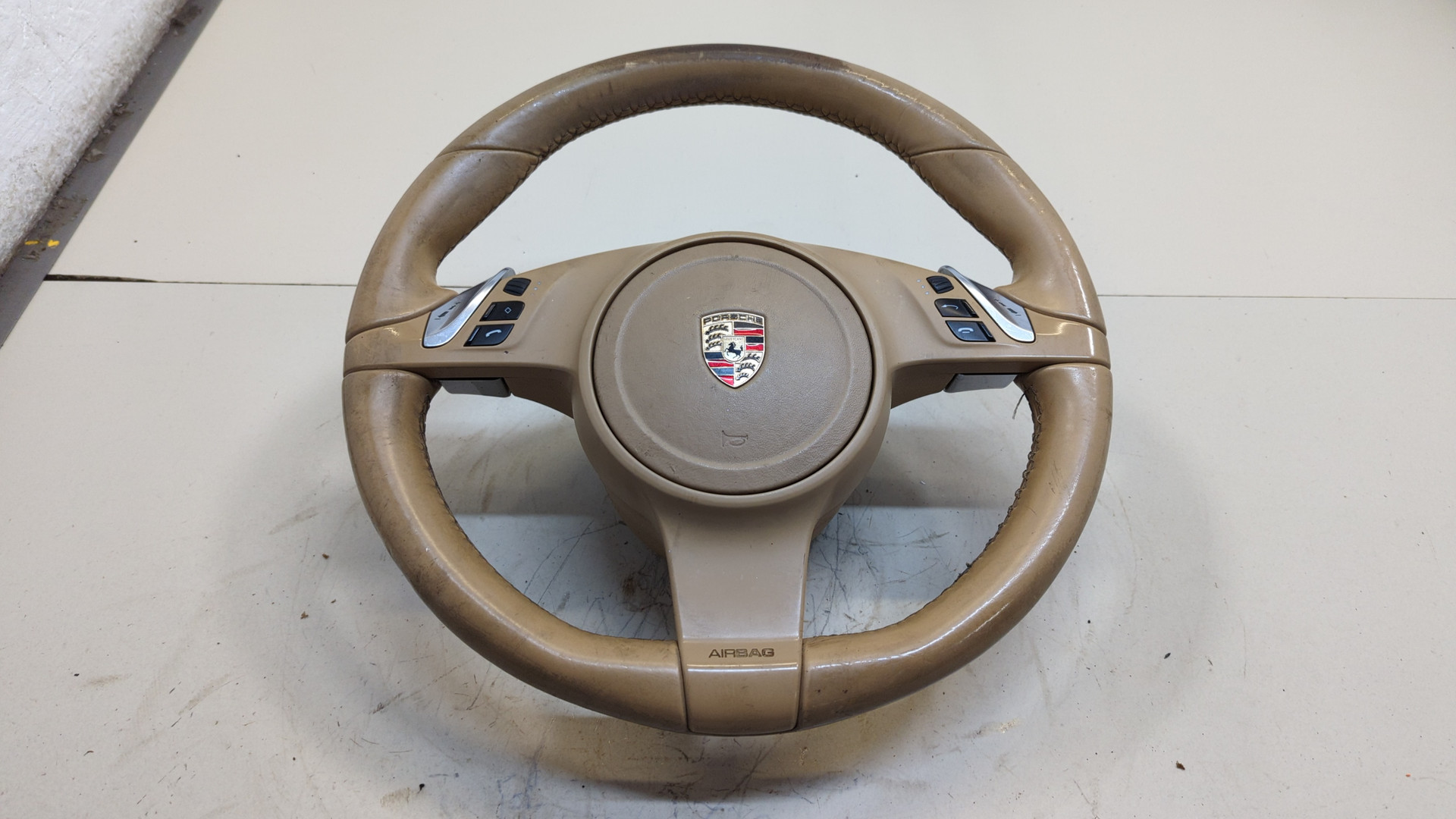 Рулевое колесо (руль)