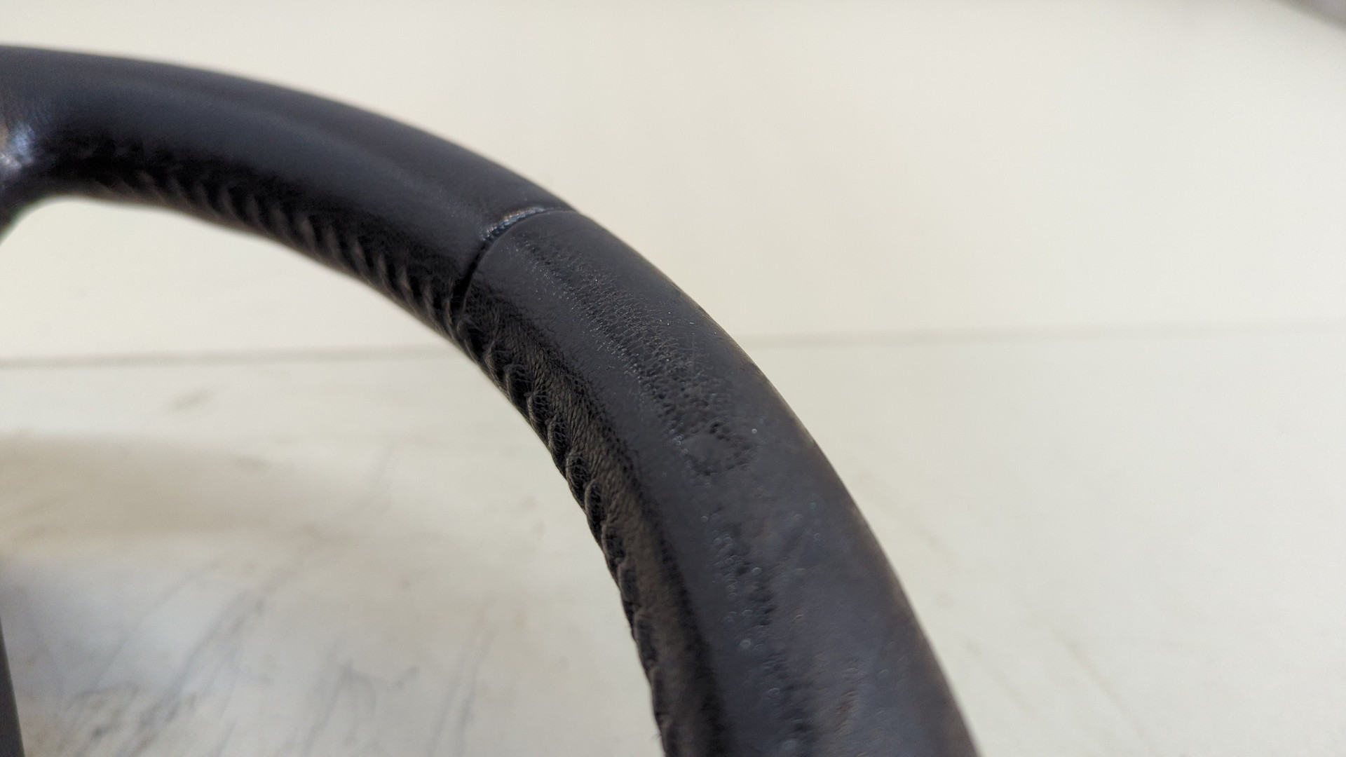 Рулевое колесо (руль)