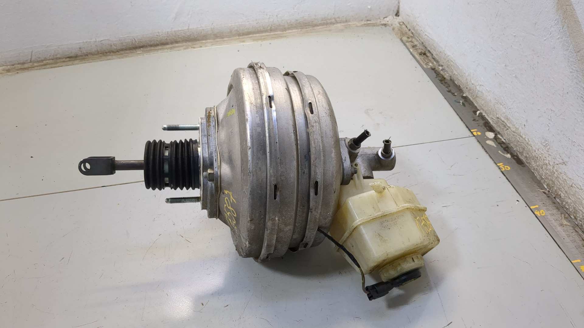 Цилиндр тормозной главный