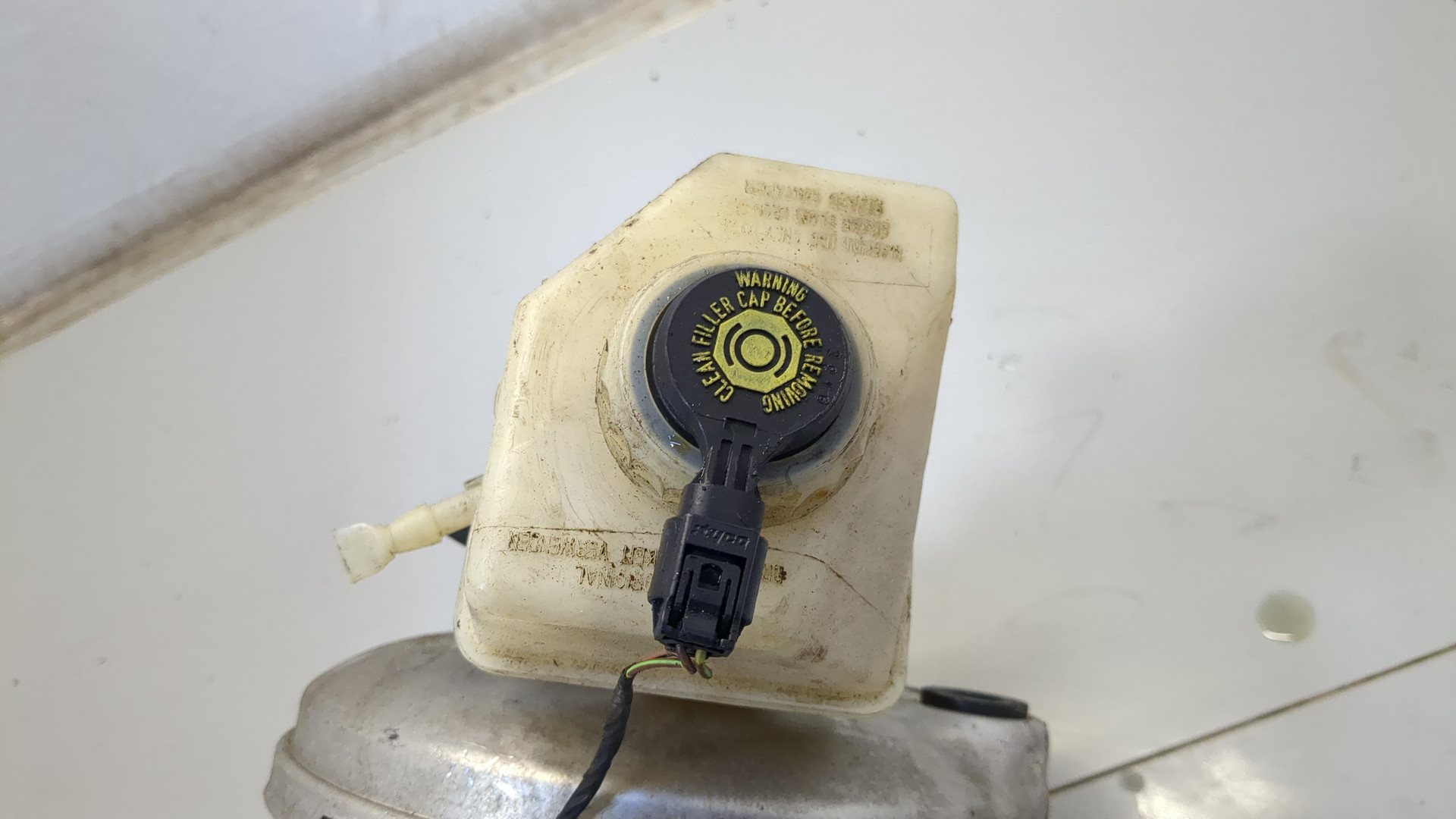 Цилиндр тормозной главный