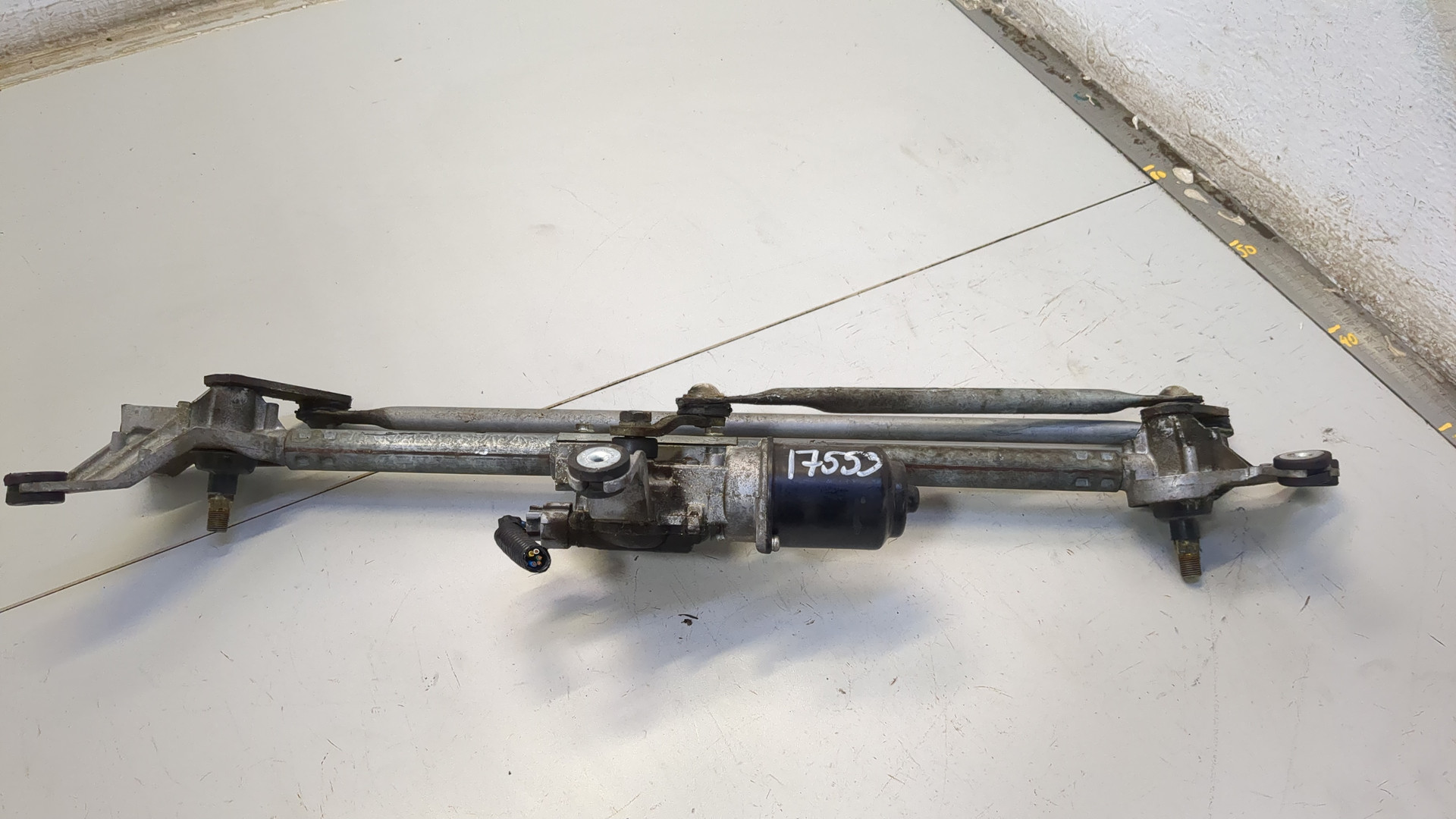 Трапеция стеклоочистителей