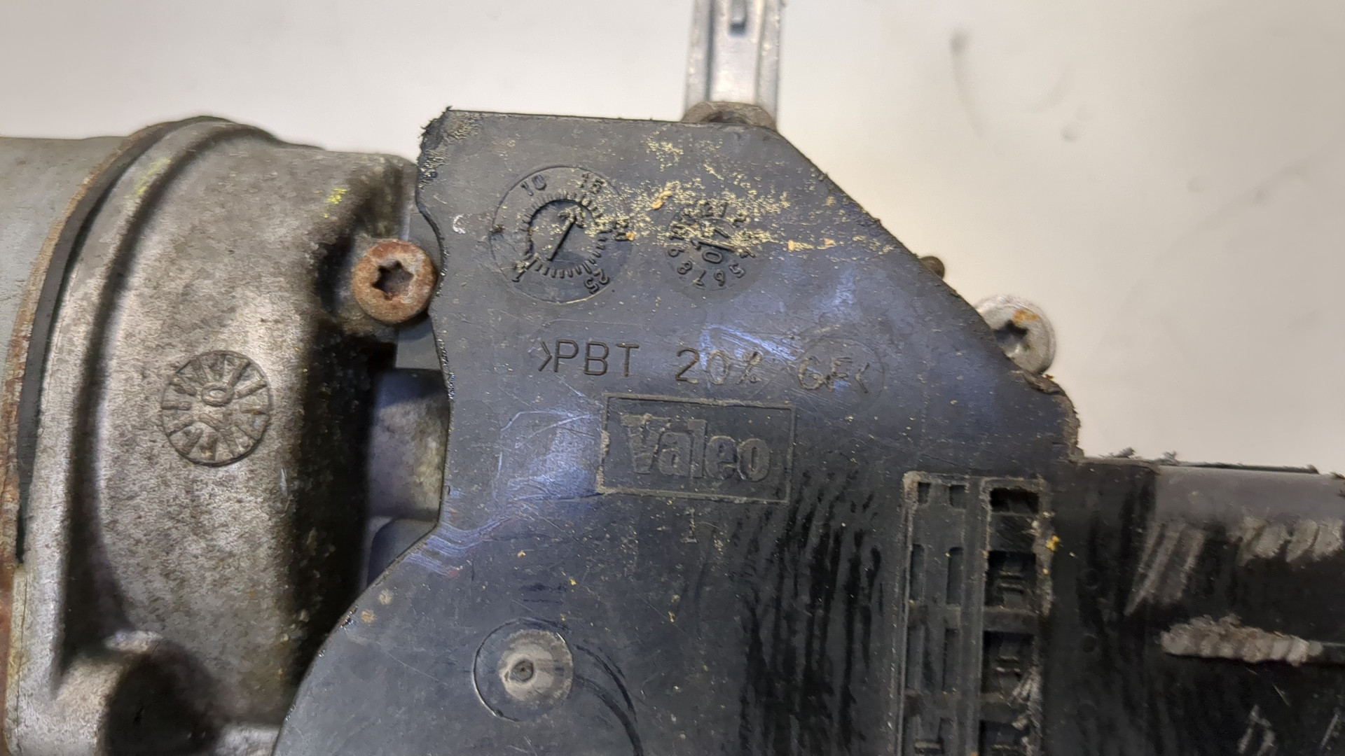 Трапеция стеклоочистителей