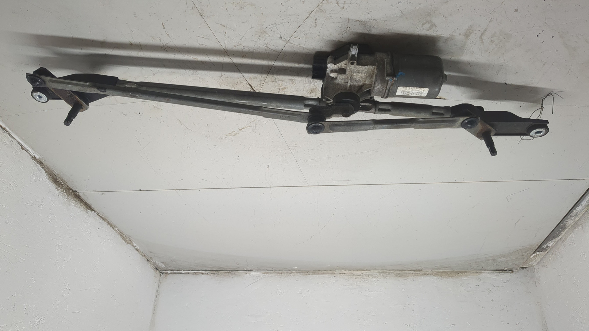 Трапеция стеклоочистителей