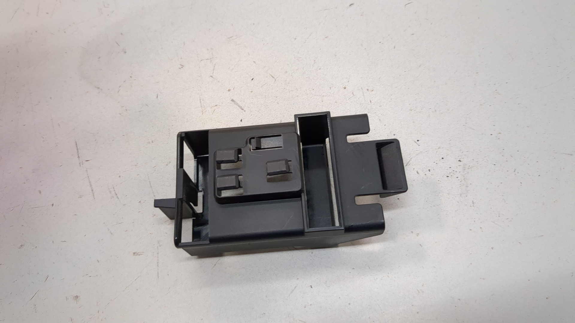 Кронштейн электронного блока управления / контроля