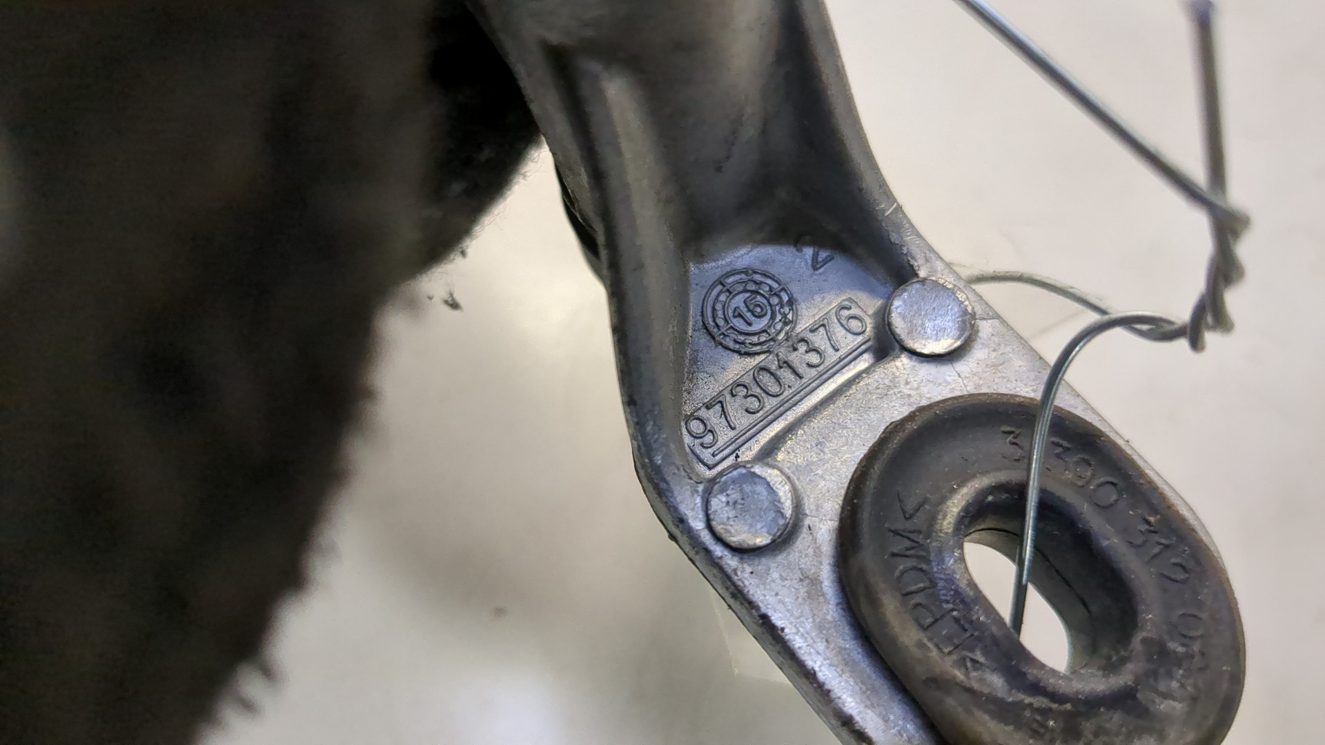 Трапеция стеклоочистителей