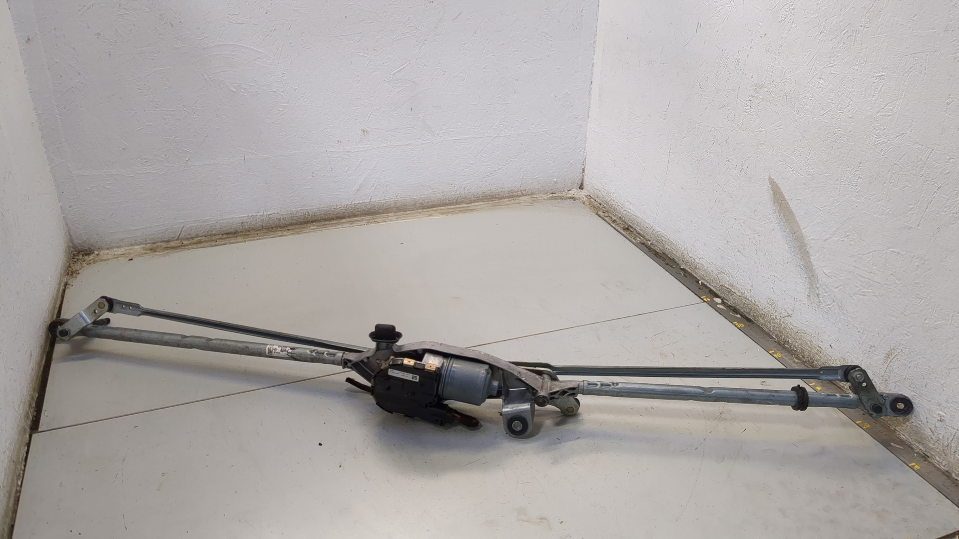 Трапеция стеклоочистителей