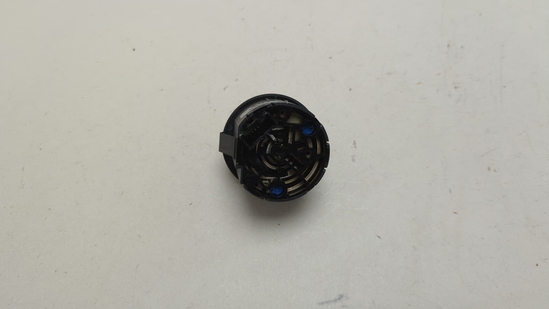 Кнопка многофункциональная