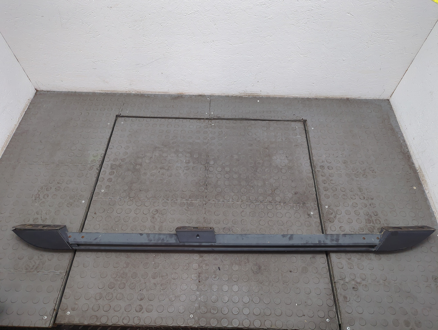 Рейлинг (релинг) левый (планка на крышу)