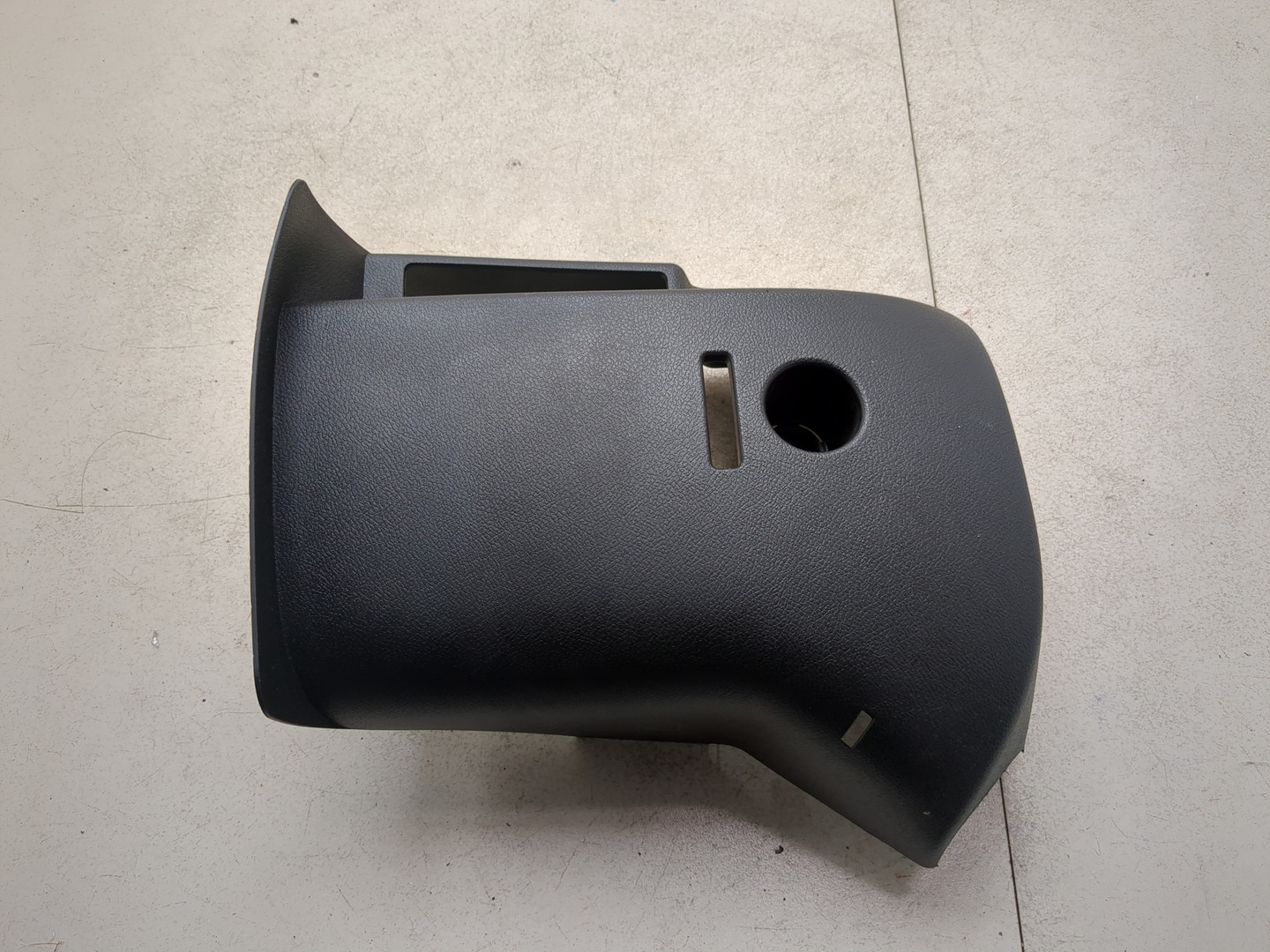 Кожух рулевой колонки