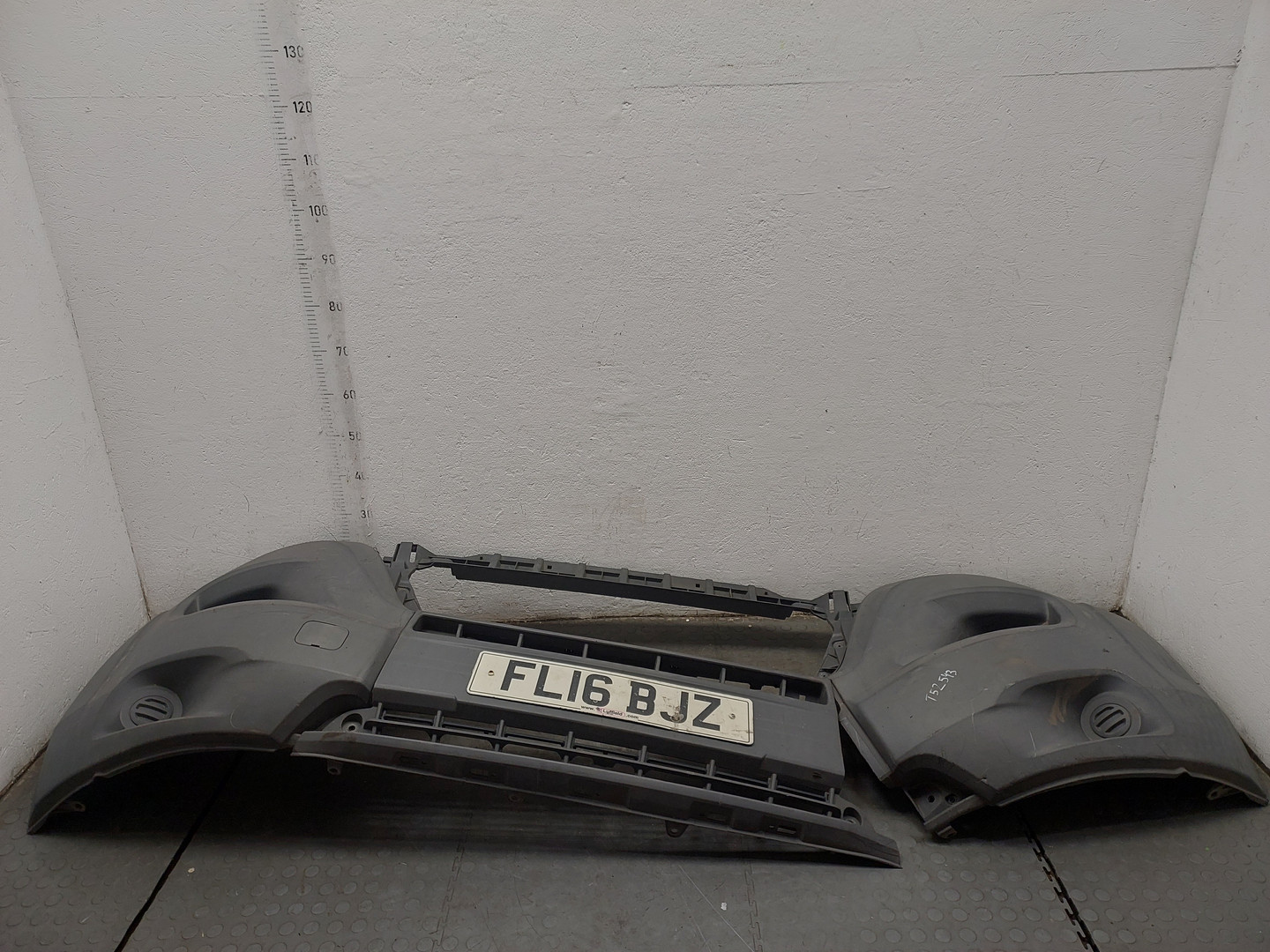 Бампер передний