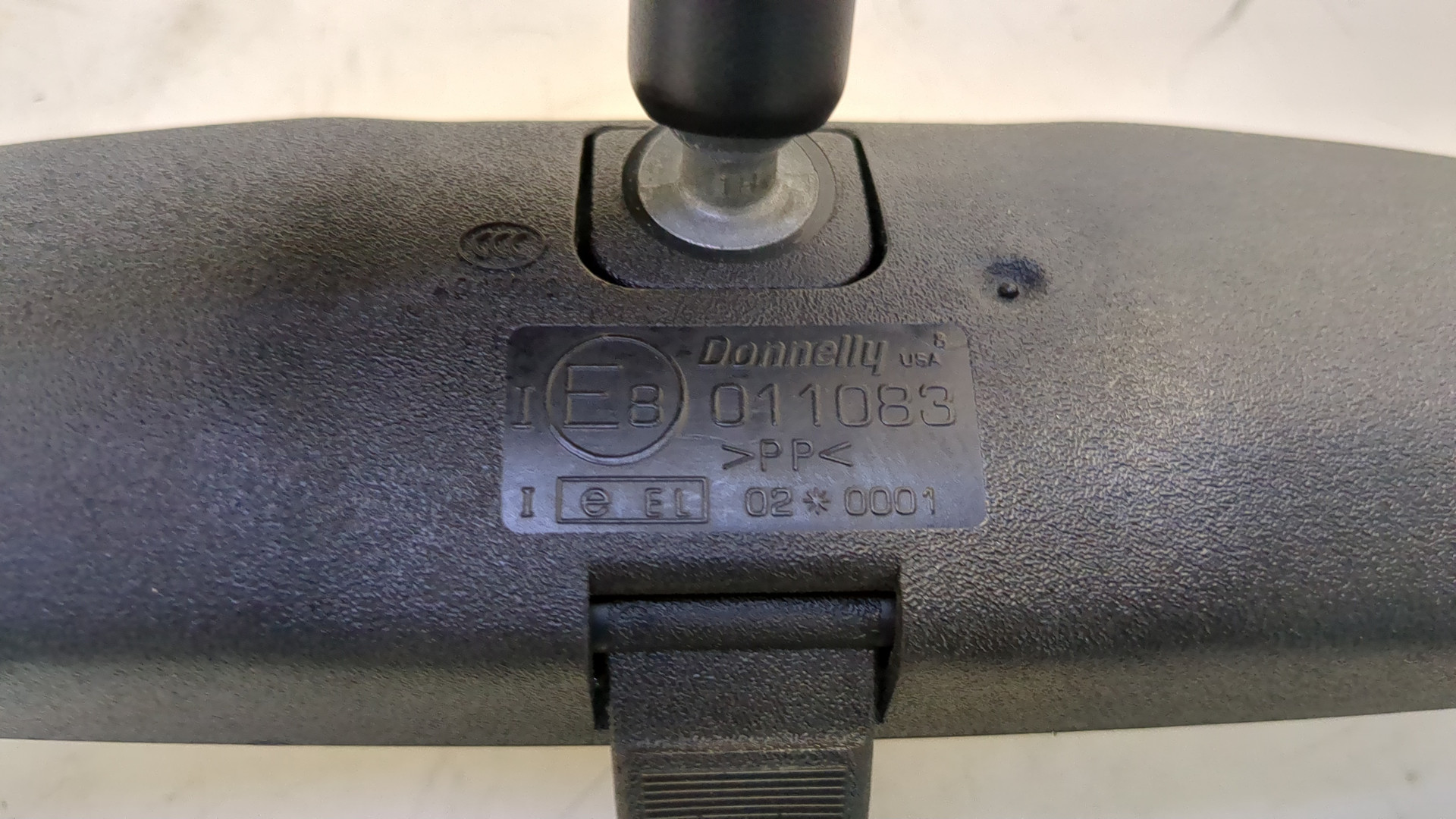 Зеркало заднего вида