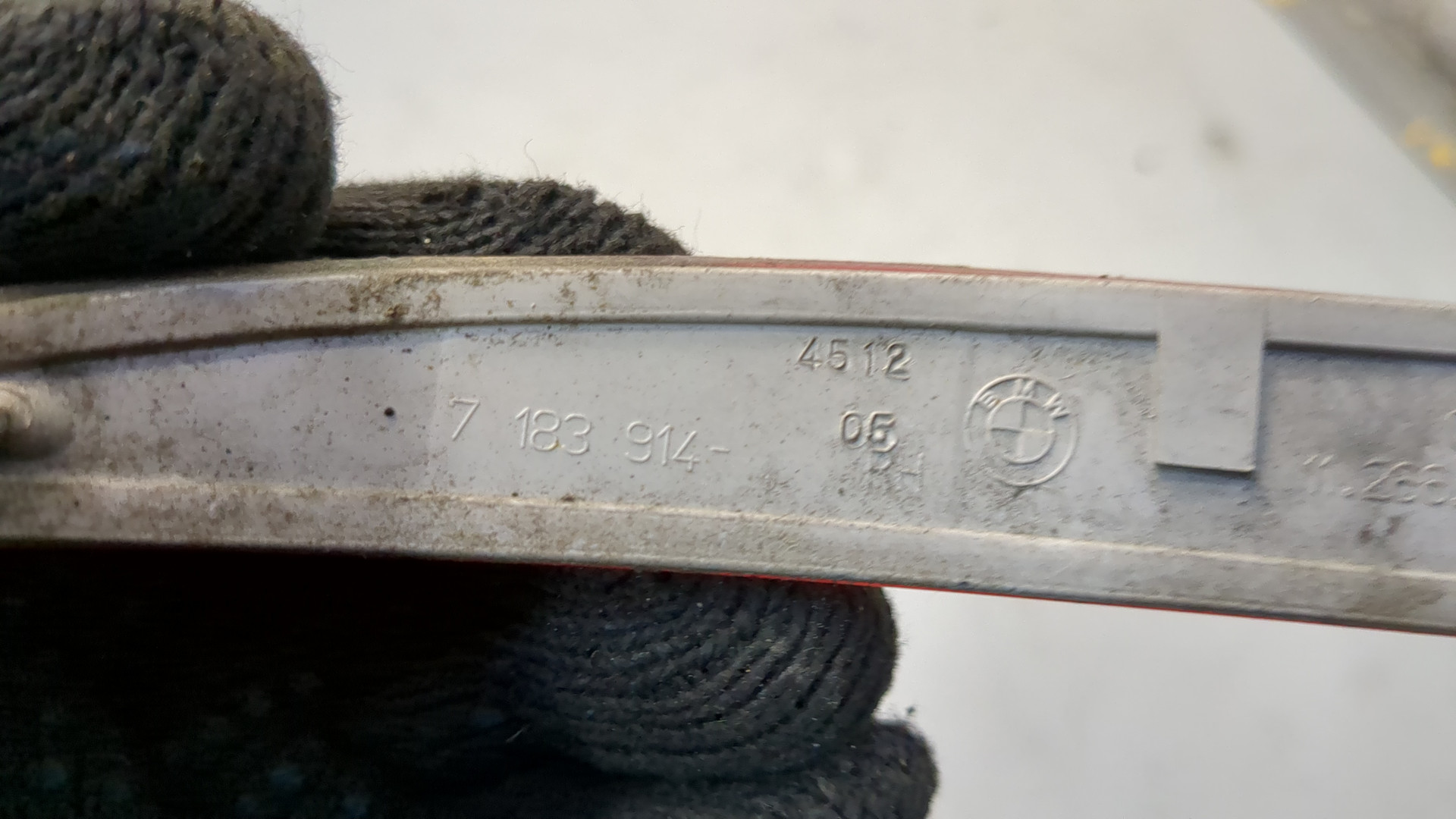 Отражатель в бампер задний правый