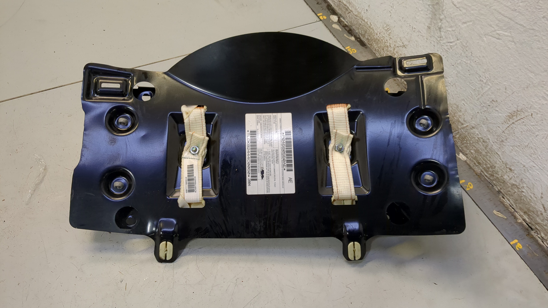 Подушка безопасности нижняя (для колен)