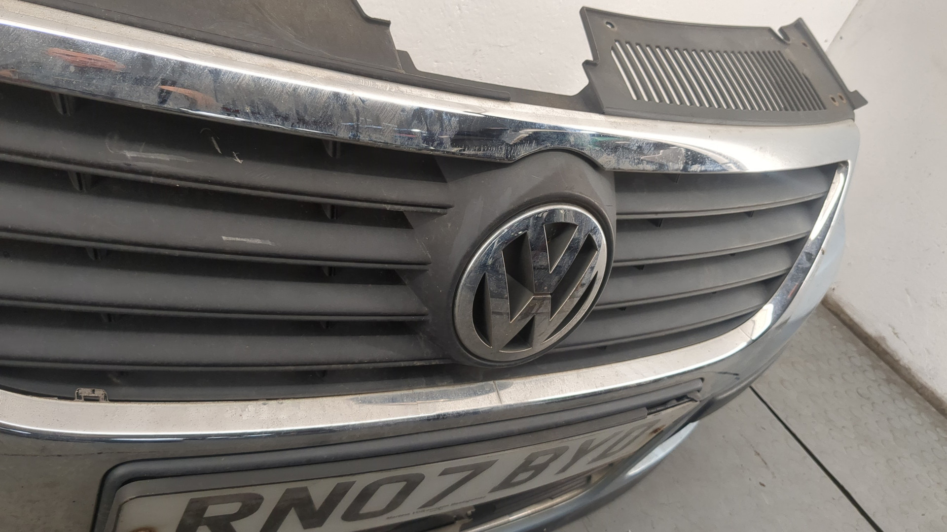 Бампер передний