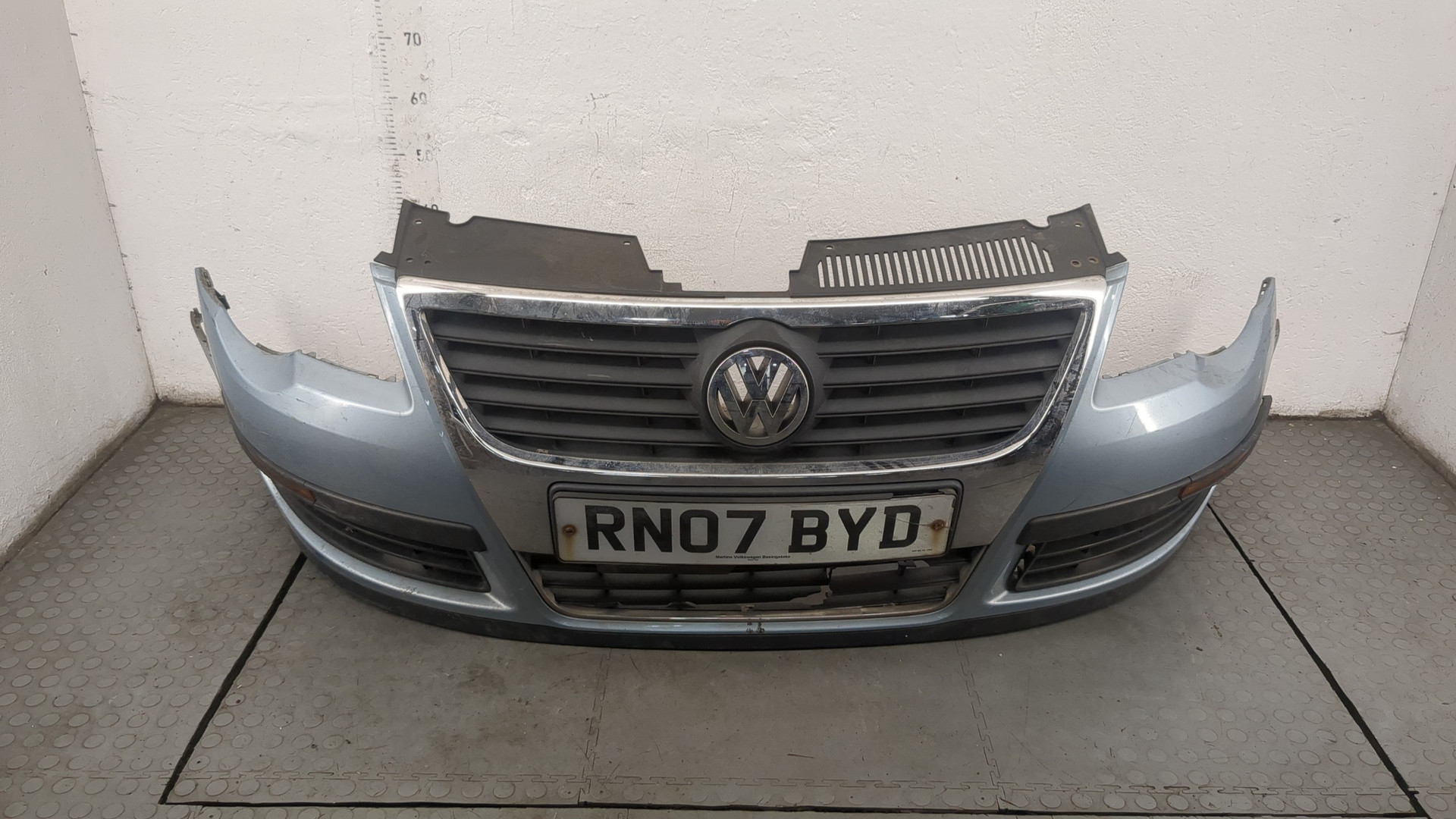 Бампер передний