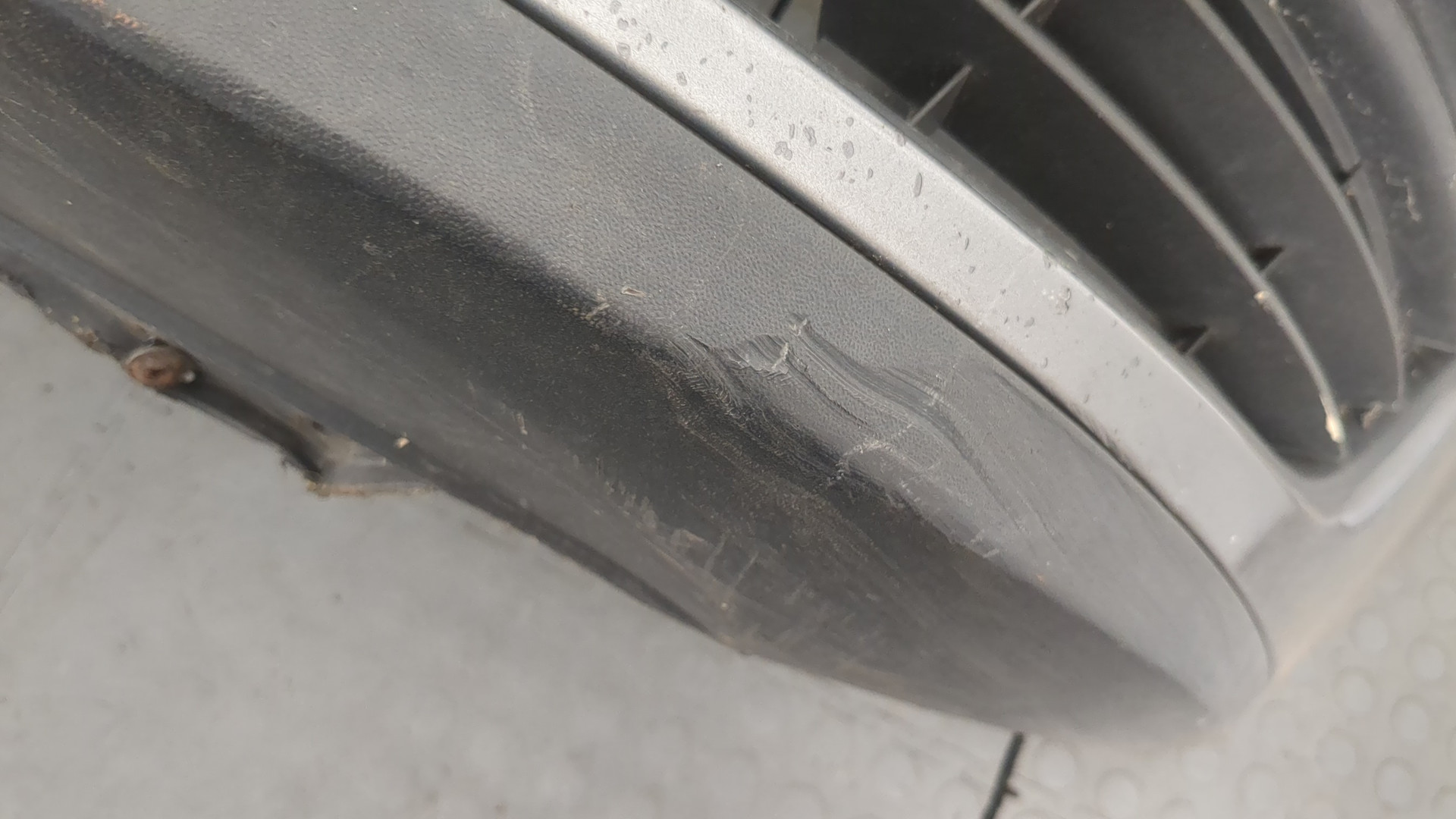 Бампер передний