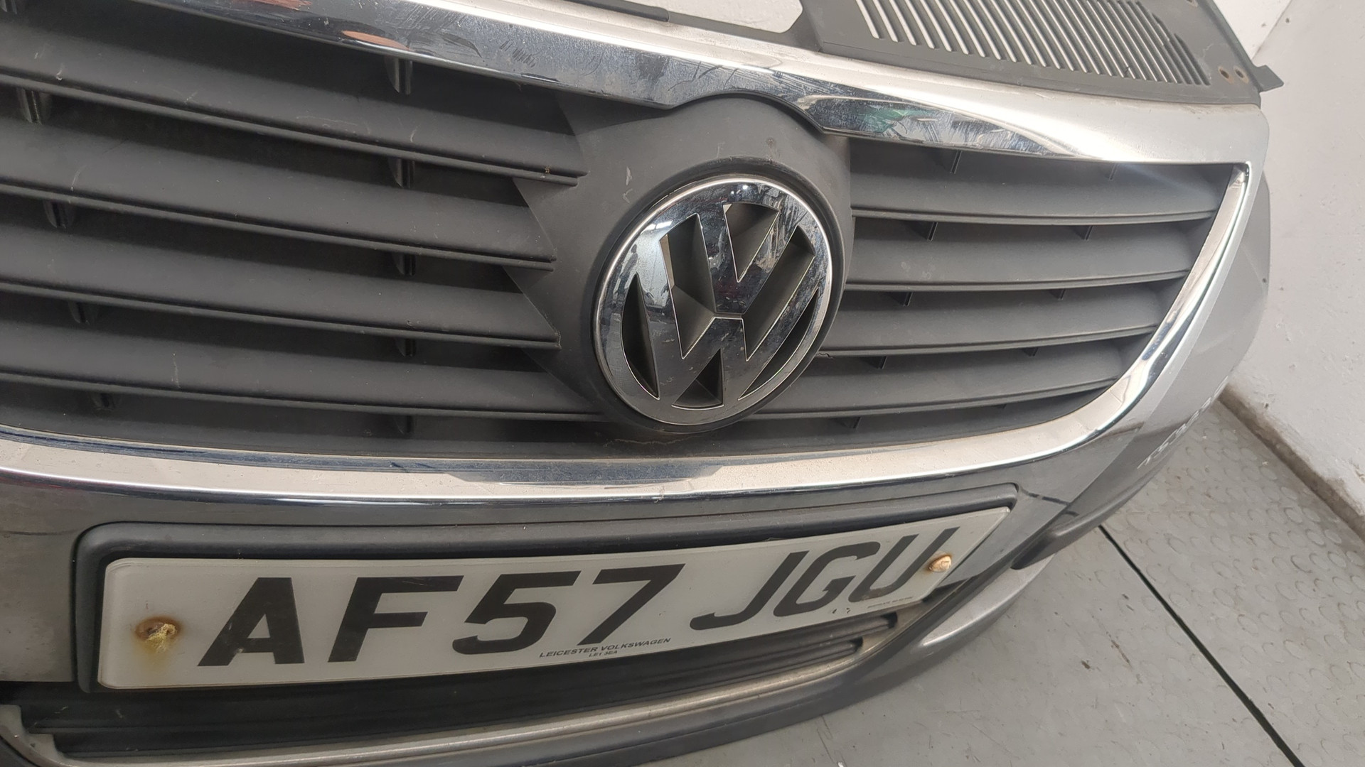 Бампер передний