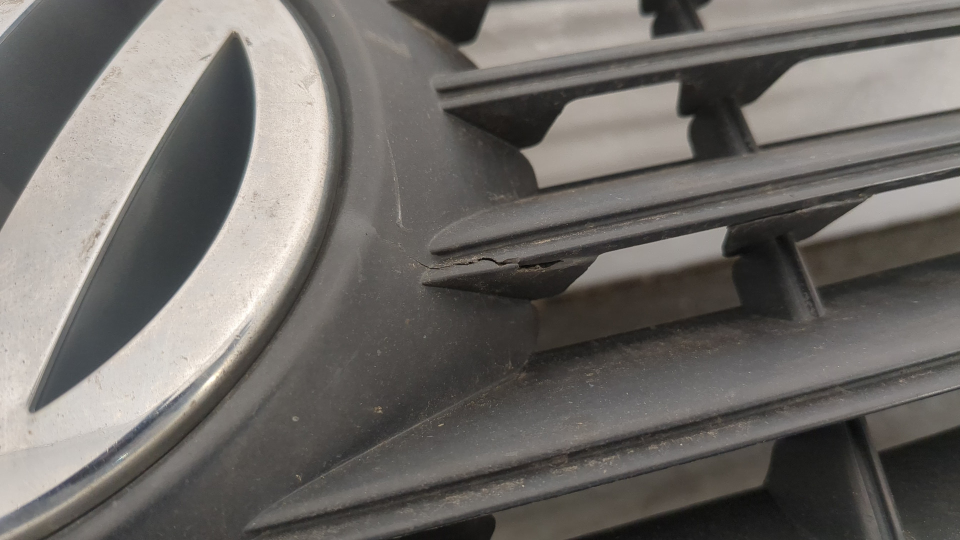 Бампер передний