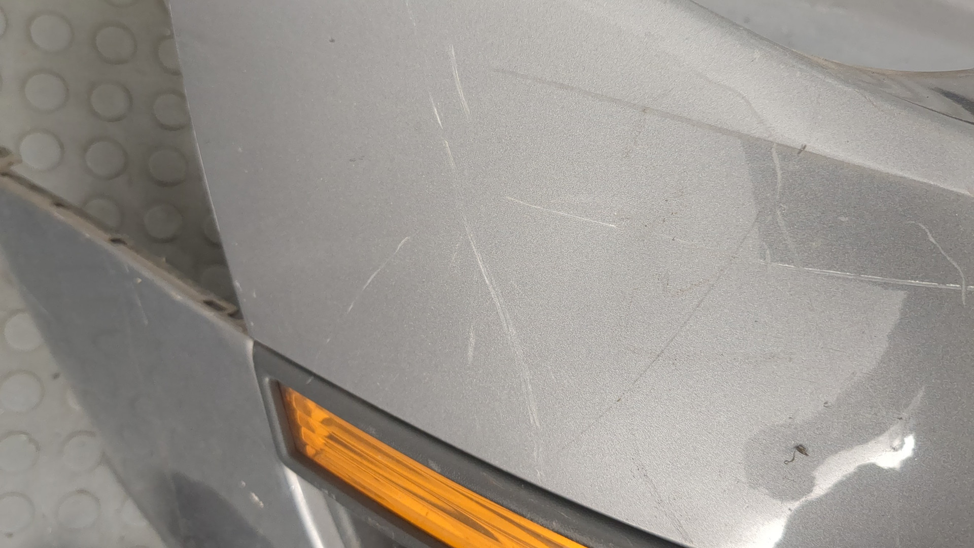 Бампер передний