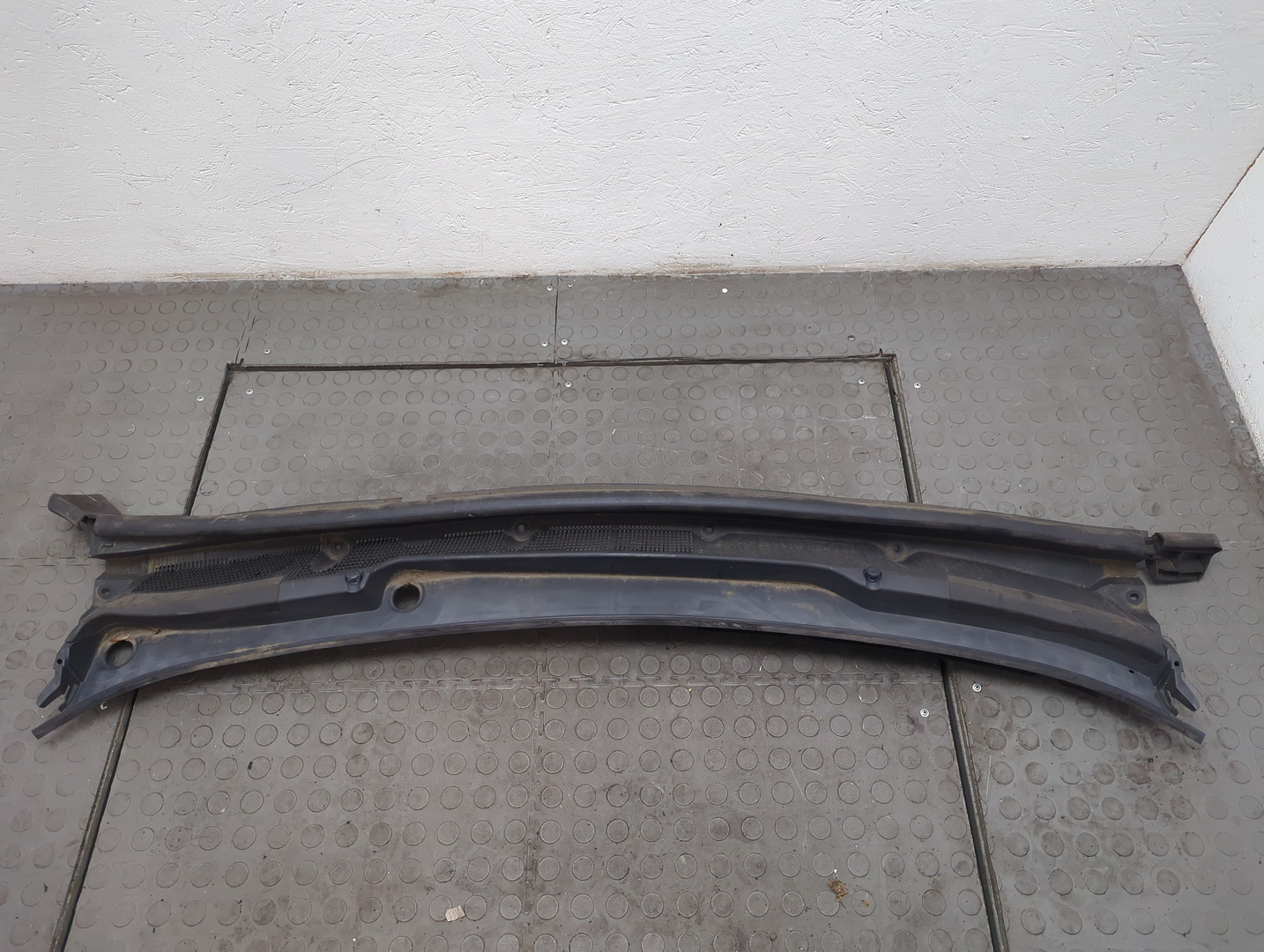 Решетка стеклоочистителей (Жабо)