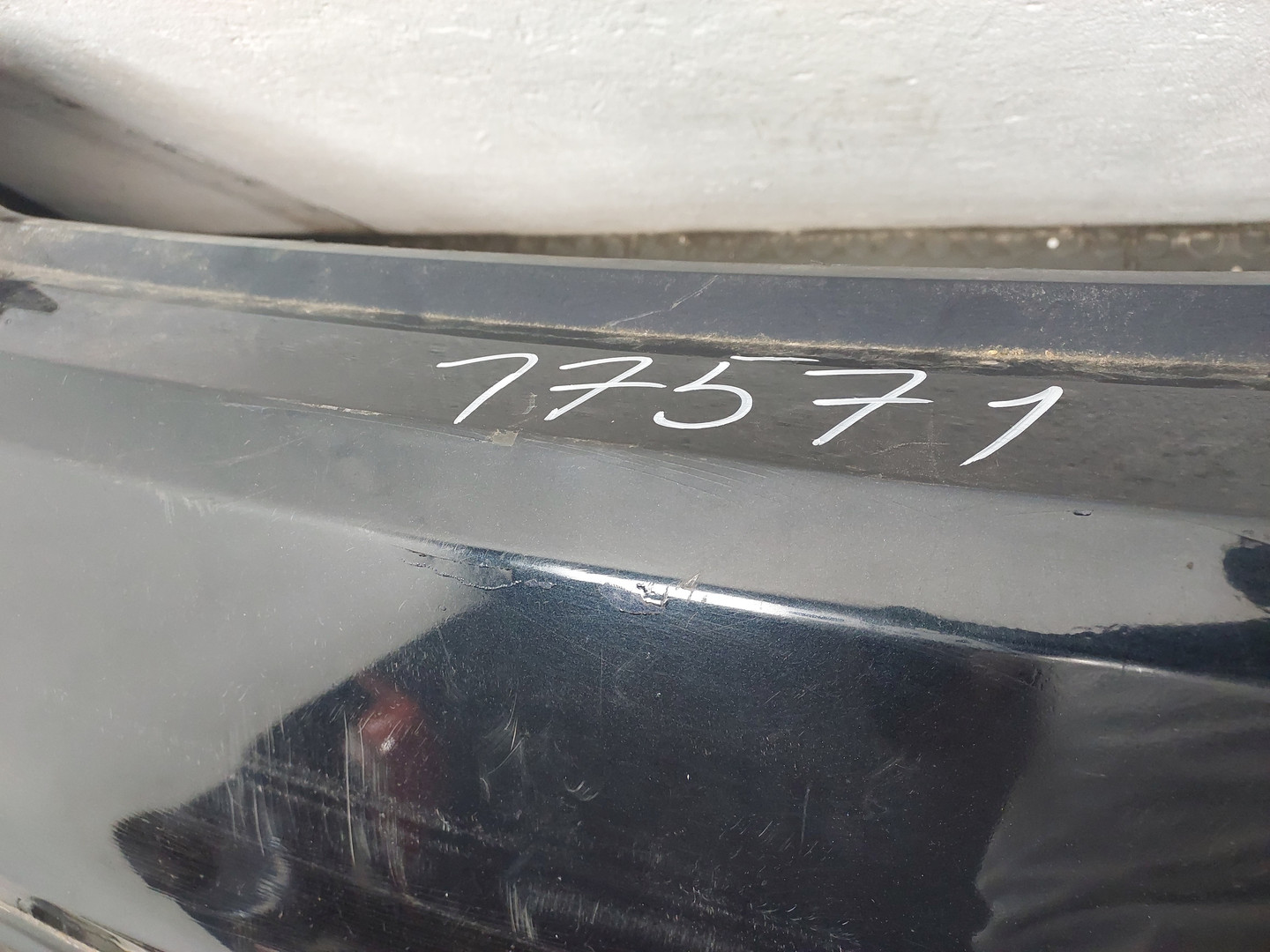 Бампер задний