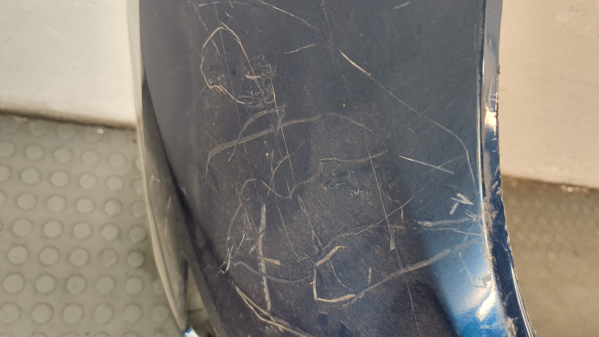 Бампер передний