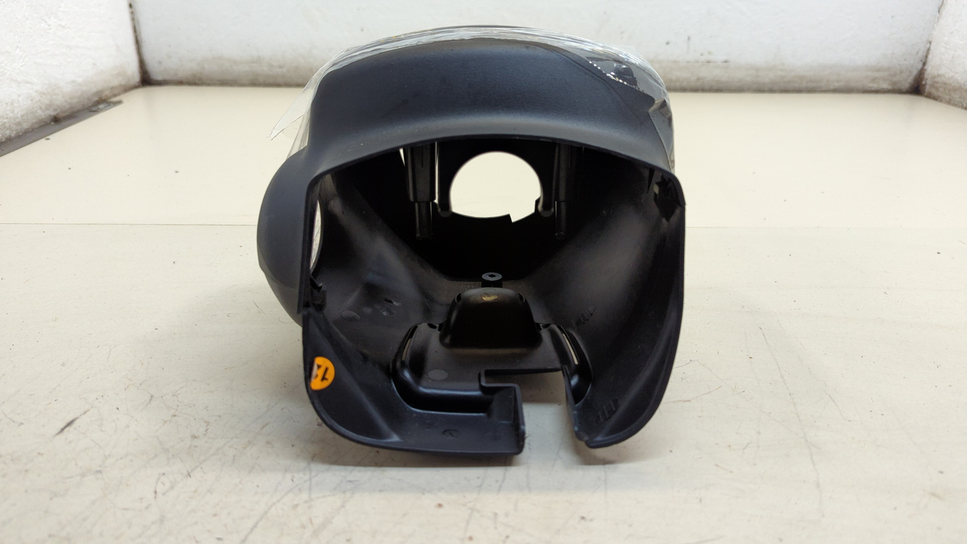 Кожух рулевой колонки