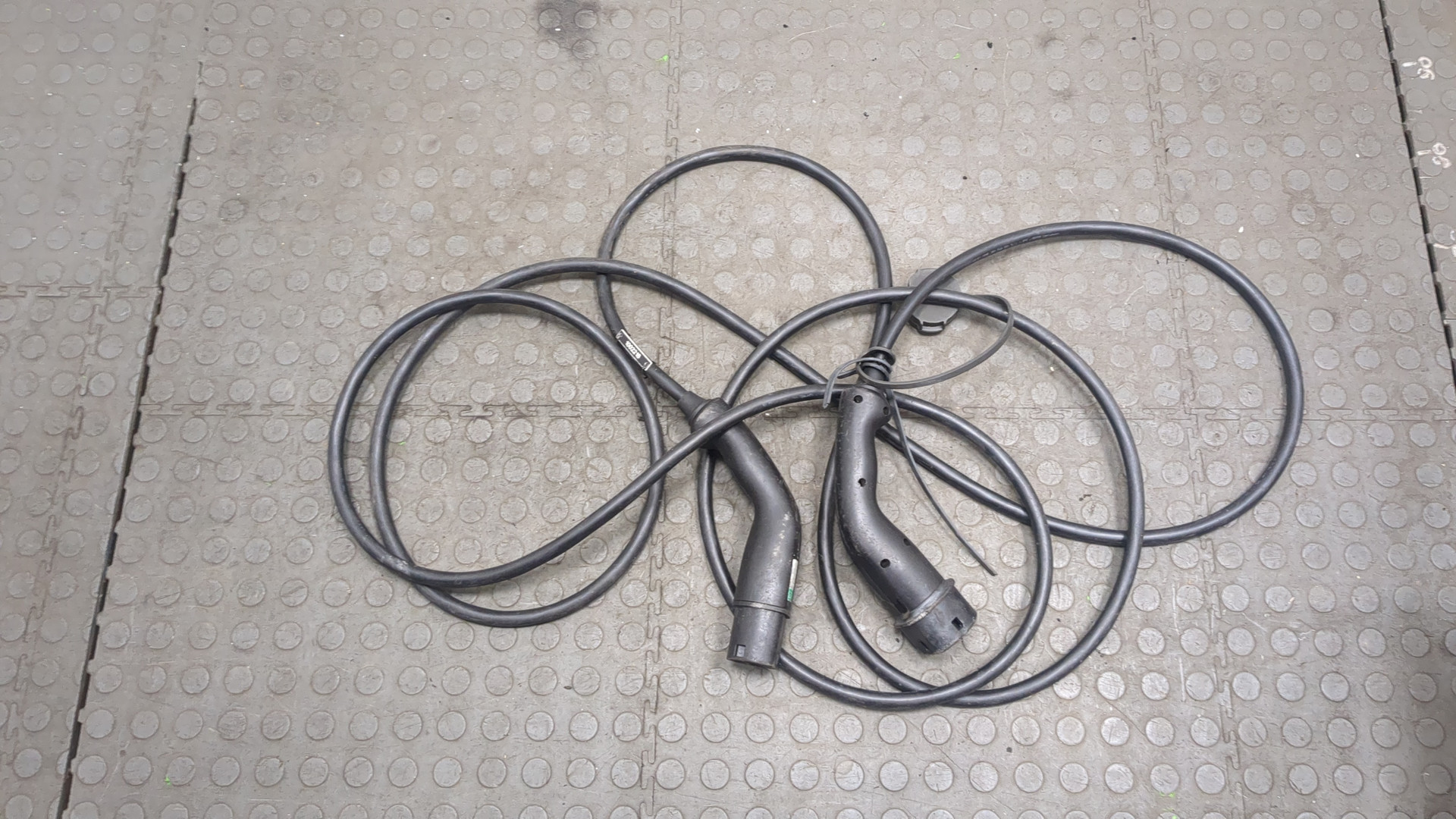 Зарядное устройство (кабель зарядный)