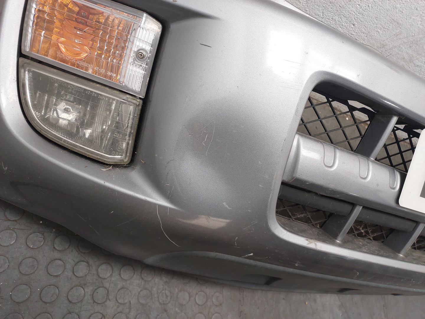 Бампер передний