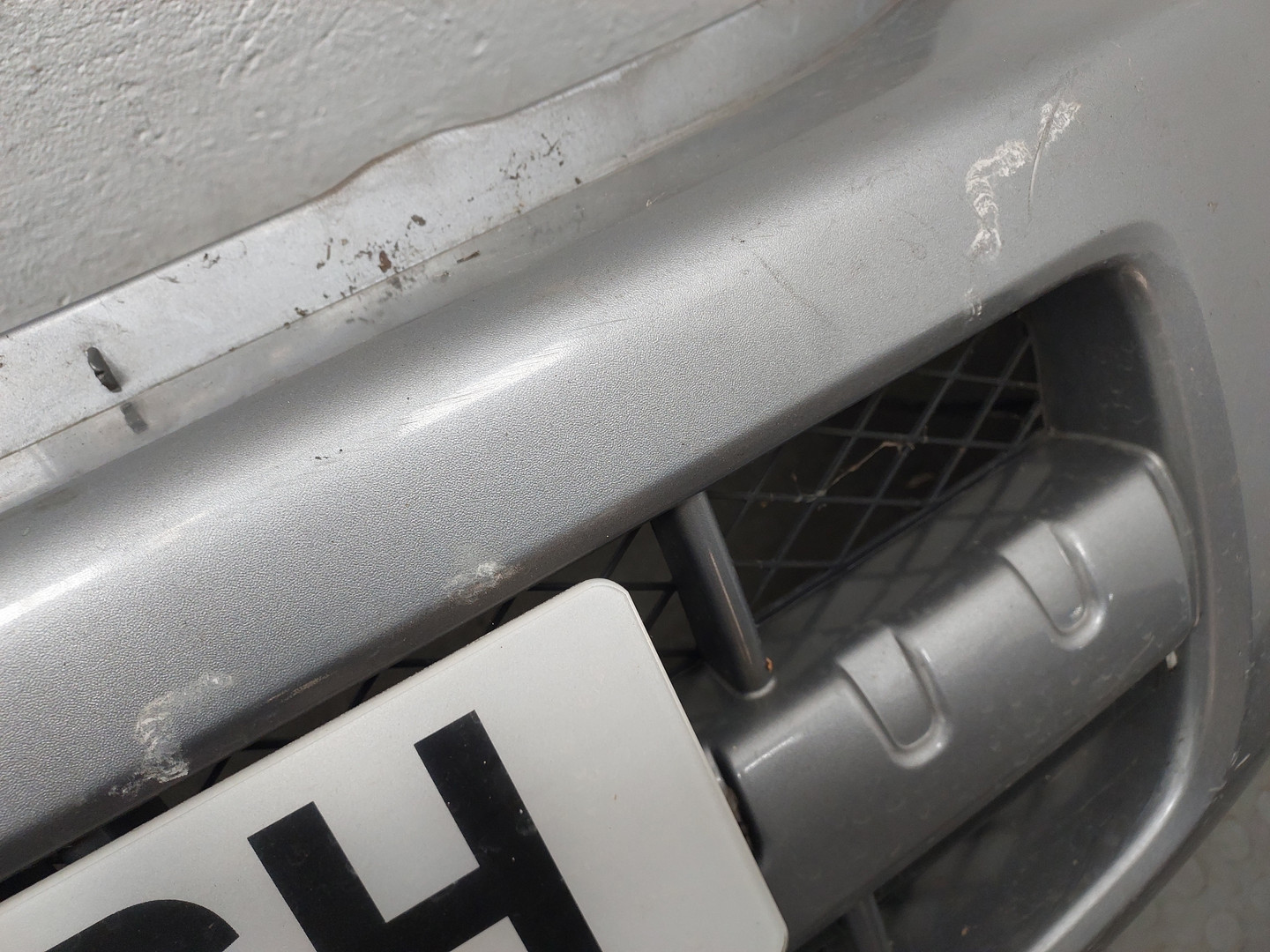 Бампер передний