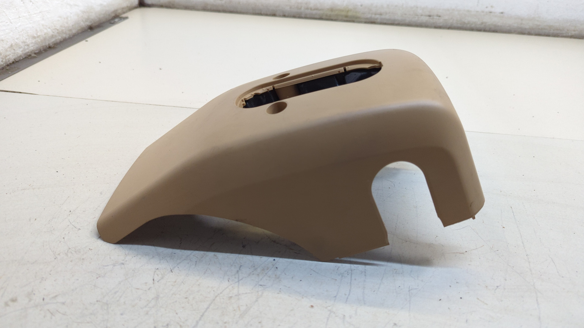 Кожух рулевой колонки