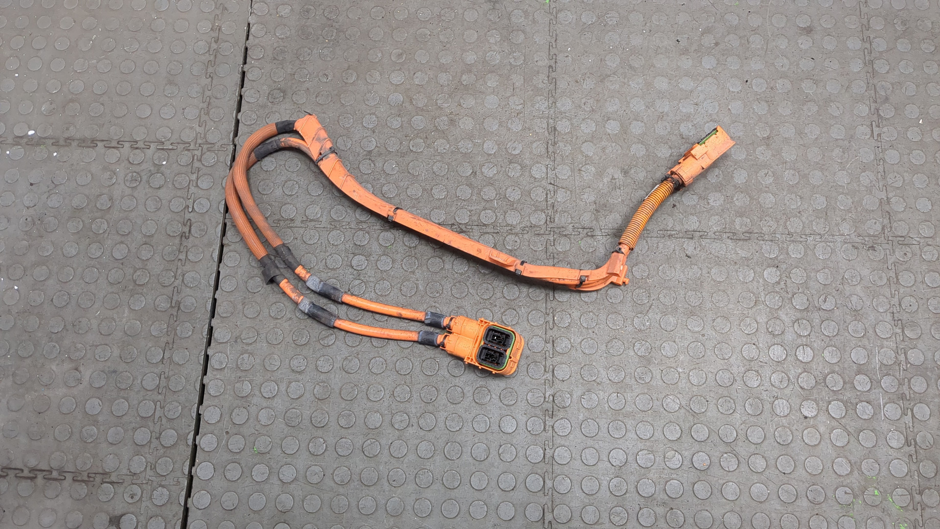 Провод высокого напряжения