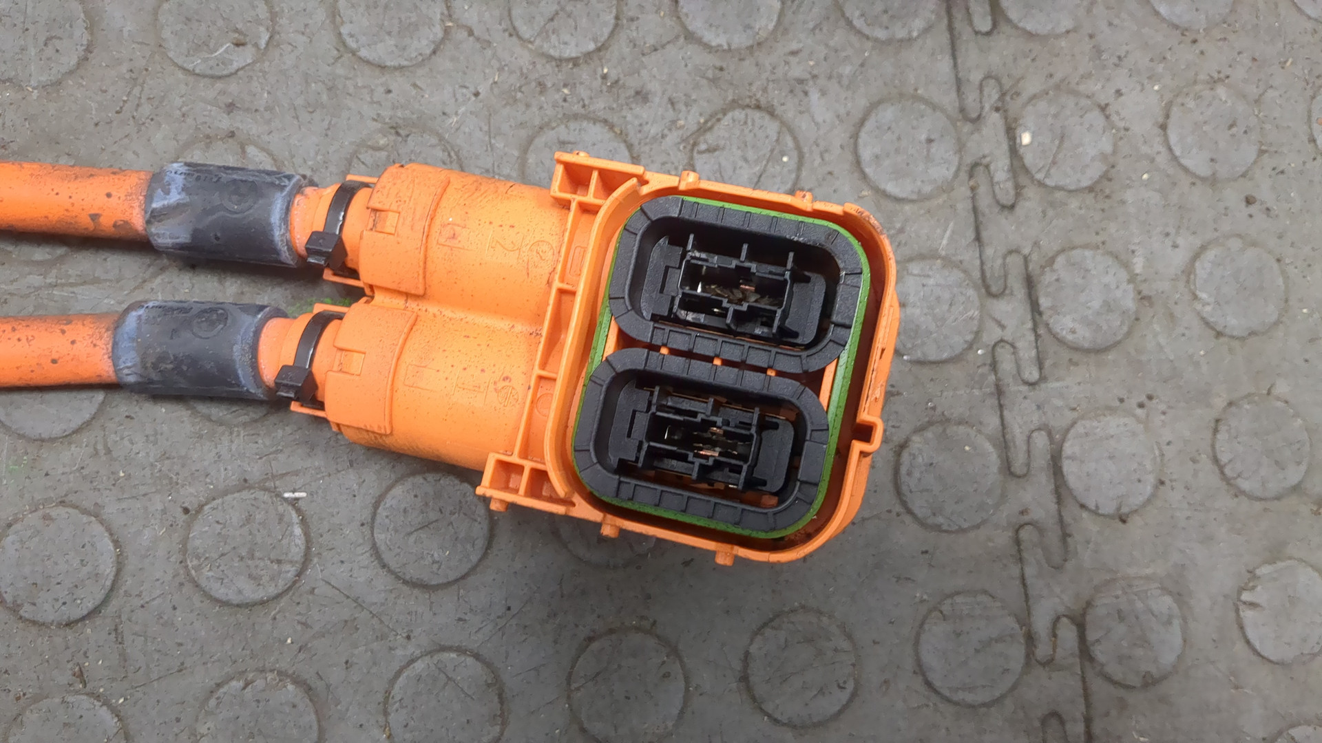 Провод высокого напряжения