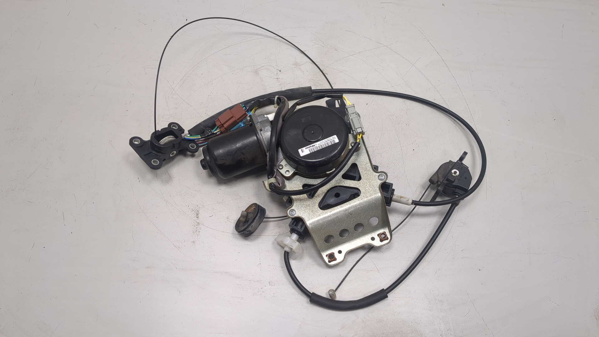 Механизм замка двери