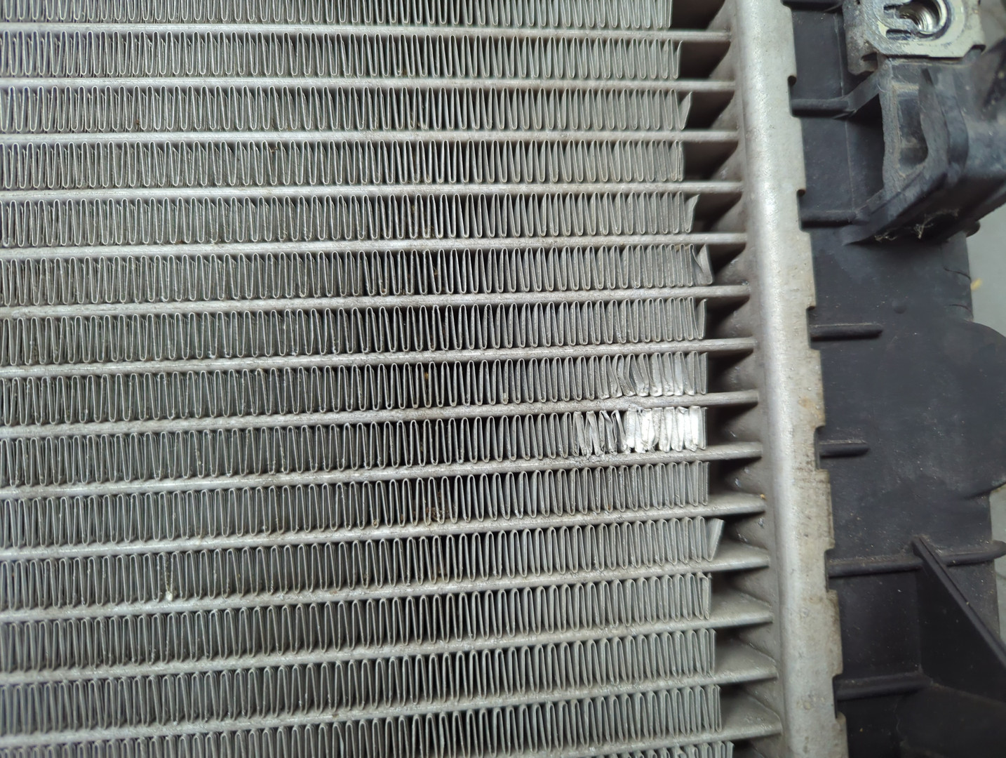 Радиатор охлаждения двигателя основной